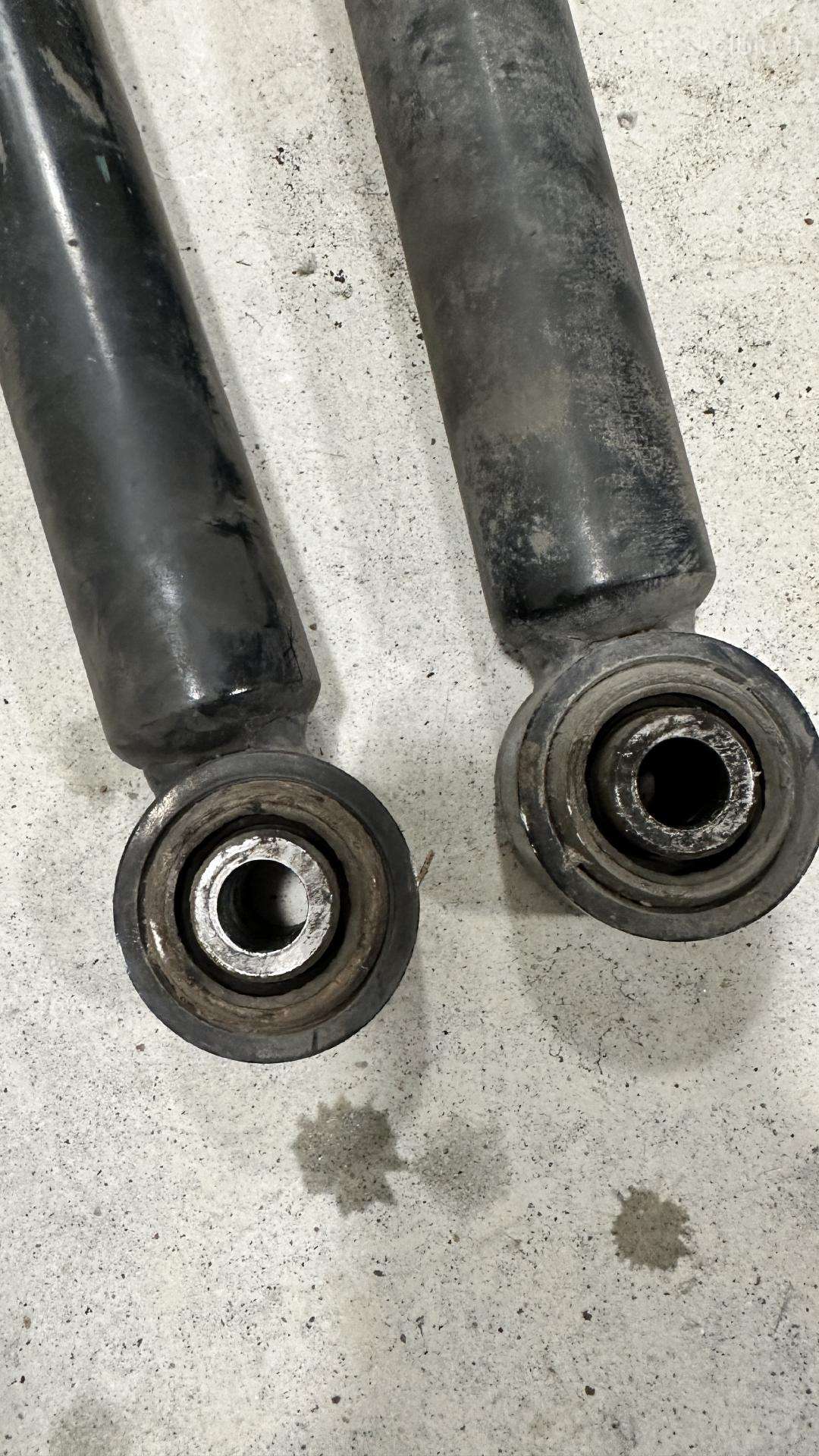 Mercedes-Benz V250 shock absorber