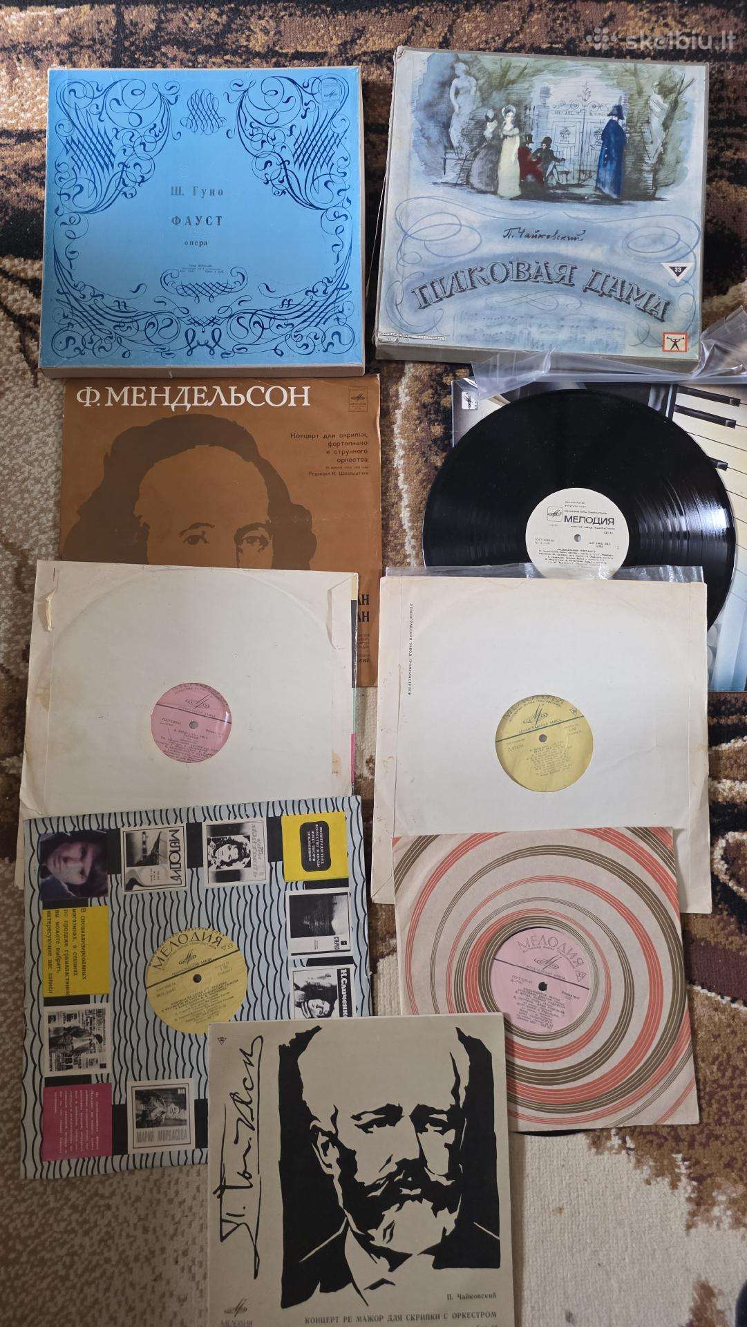 Vinilines ploksteles