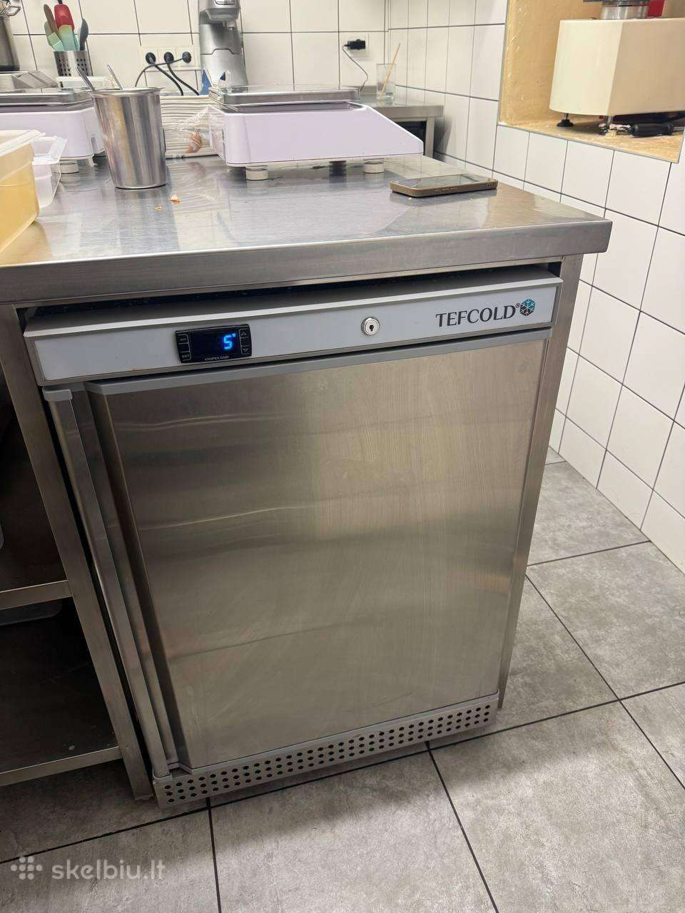 Profesionalus Tefcold Ur200s šaldytuvas / pobarini