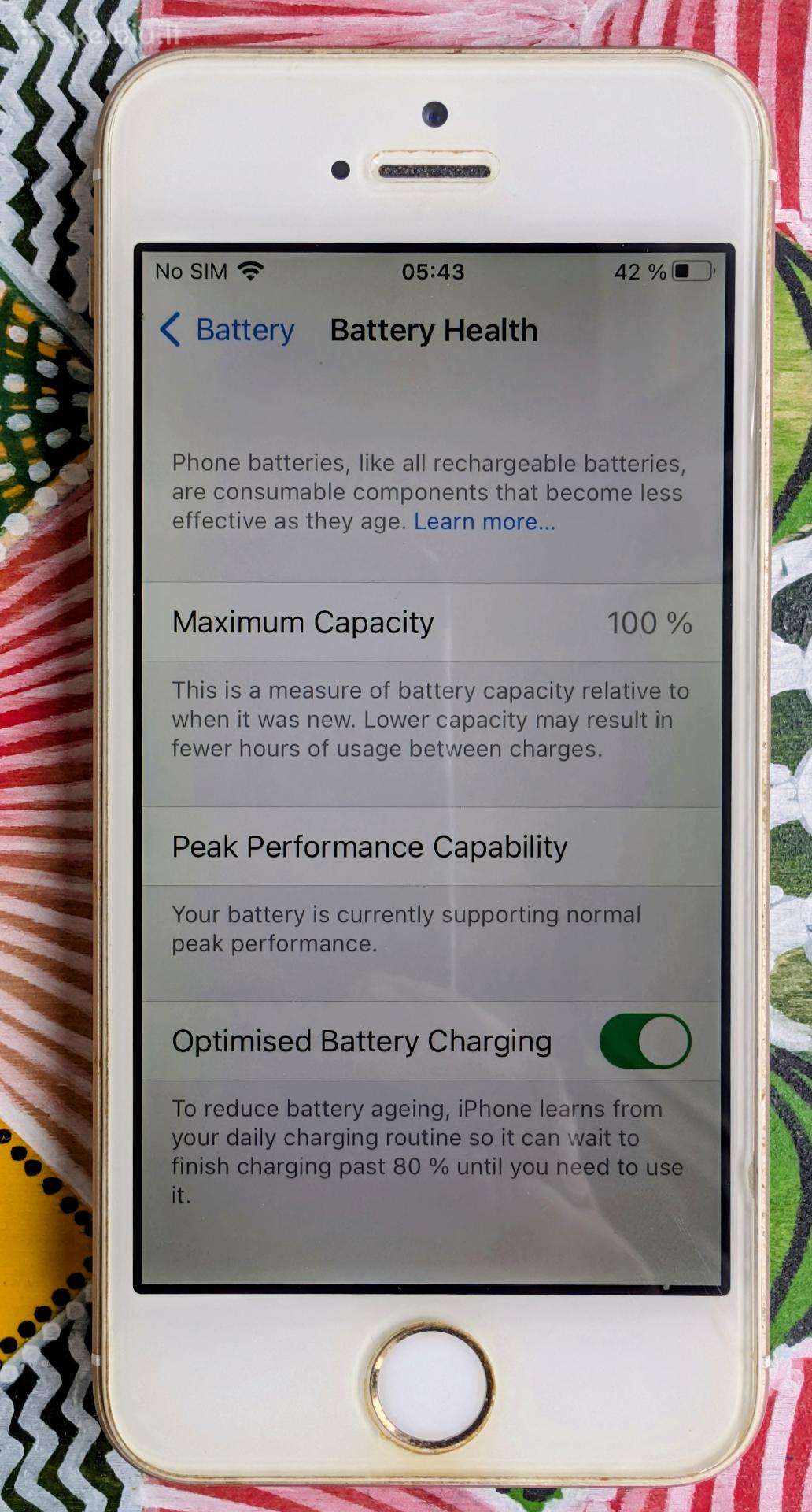iPhone Se 1 gen 64gb Gold baterija 100% dėklas
