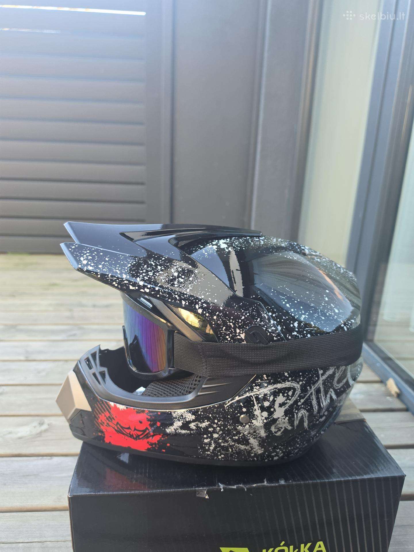 Krosinis BMX, paspirtukų šalmas m 57-58cm