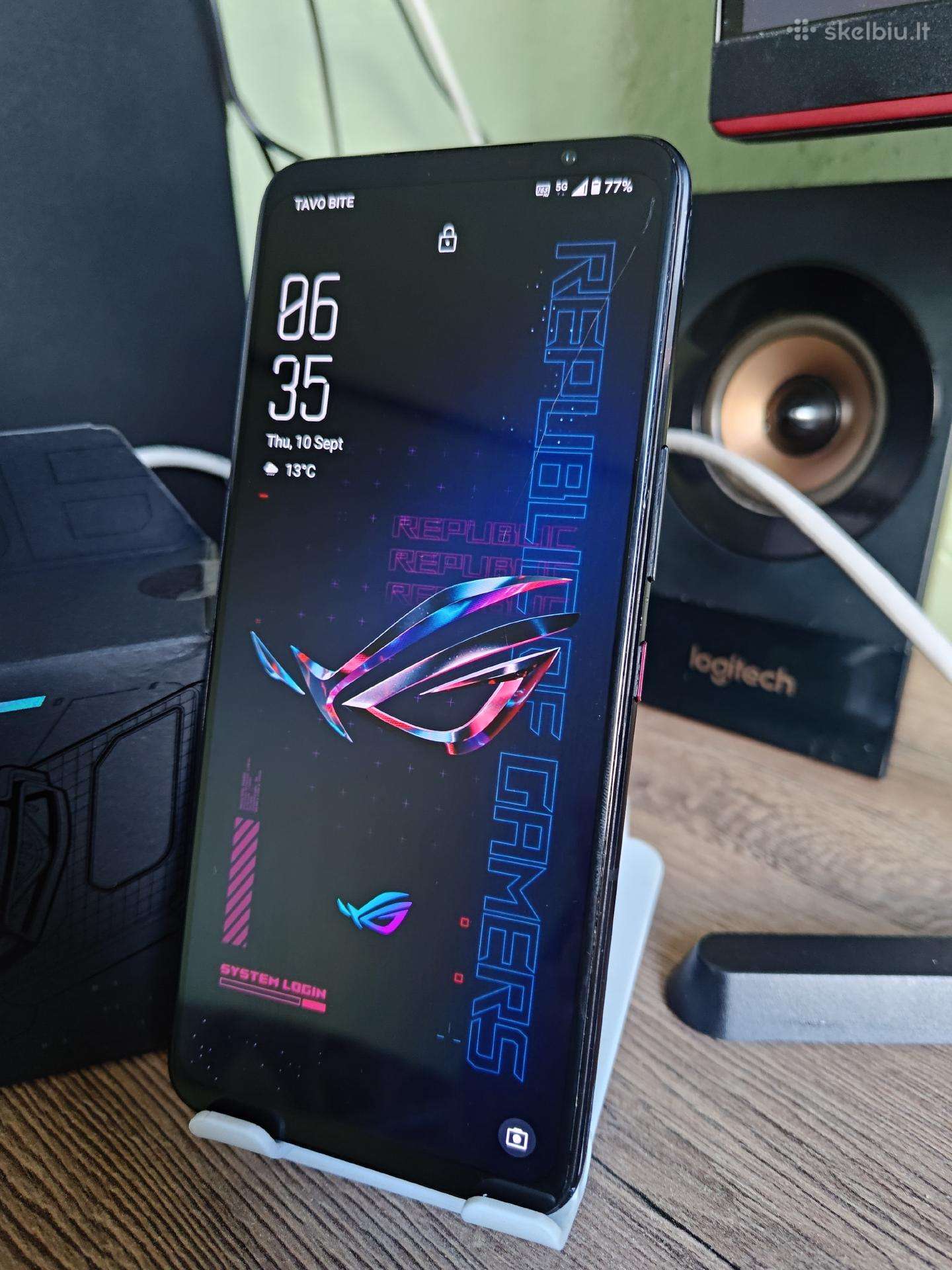 Asus Rog Phone 6 + Aeroactive cooler 6