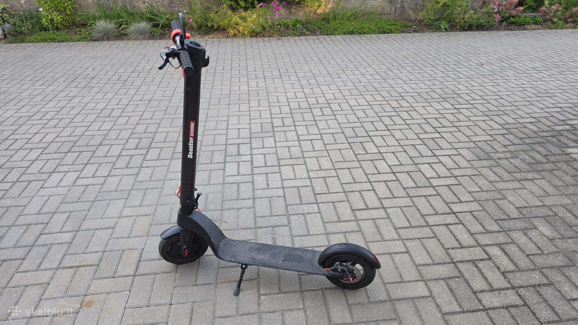 Paspirtukas Beaster Scooter Bs701b dalimis