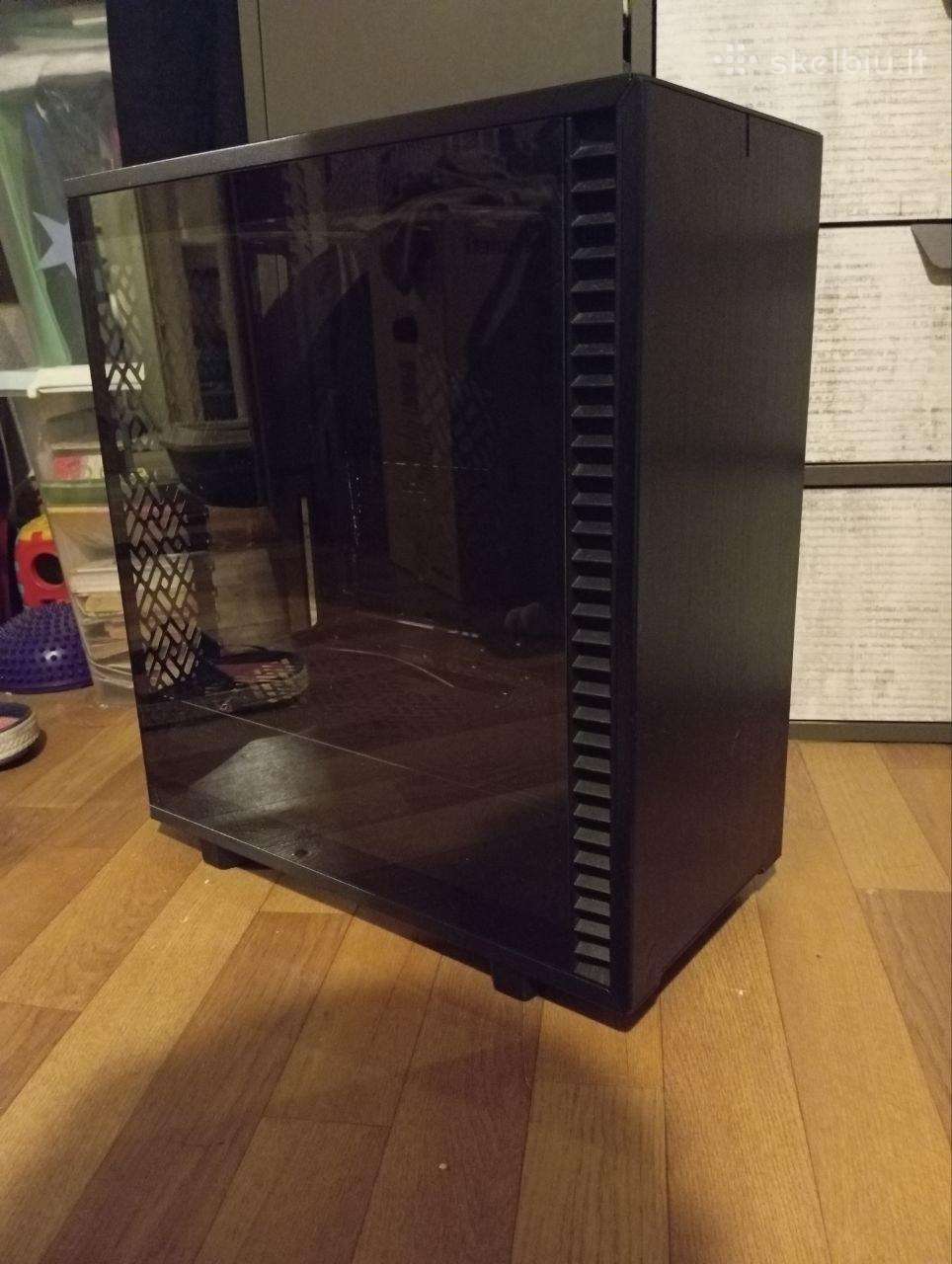 Fractal Design korpusas