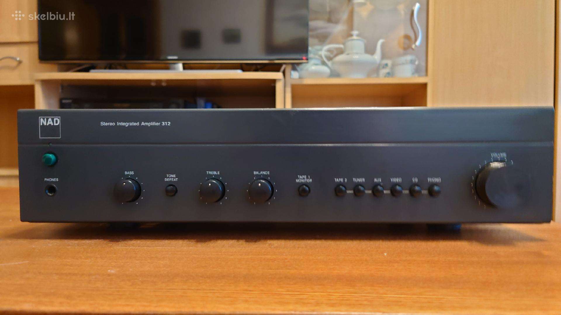 Nad 312 Stereo Integrated Amplifier