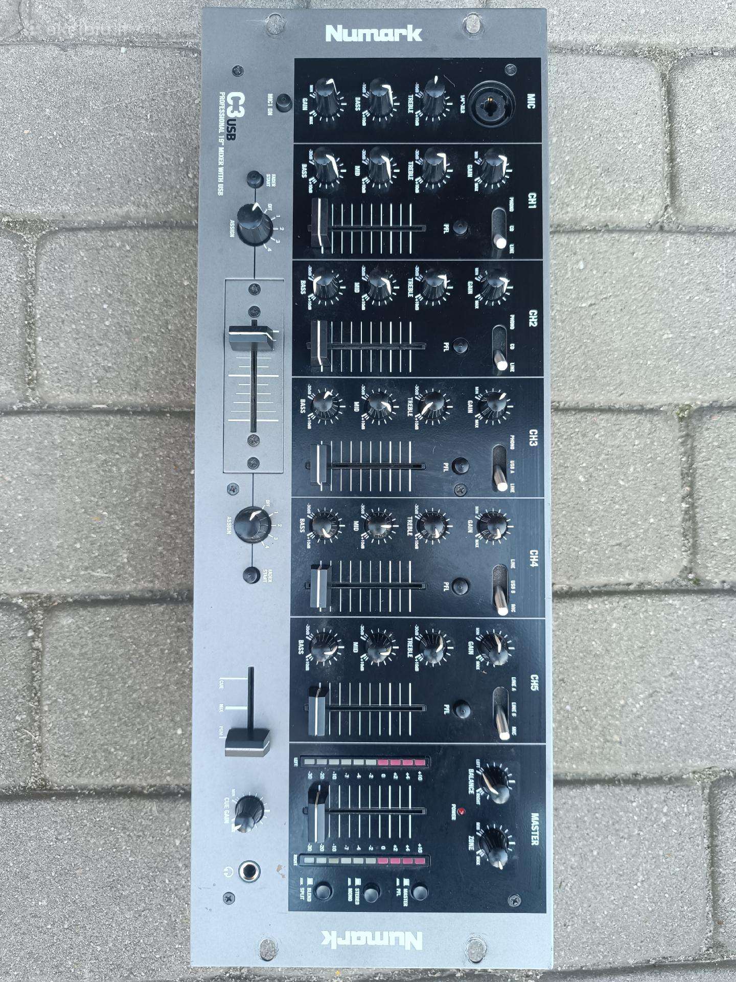 Numark C3 Usb mikšerinis 5 kanalų pultas su Usb