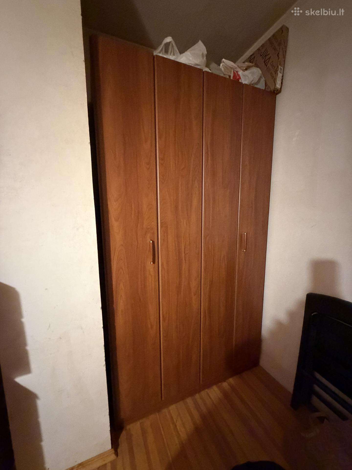 Parduodu miegamojo komplekta
