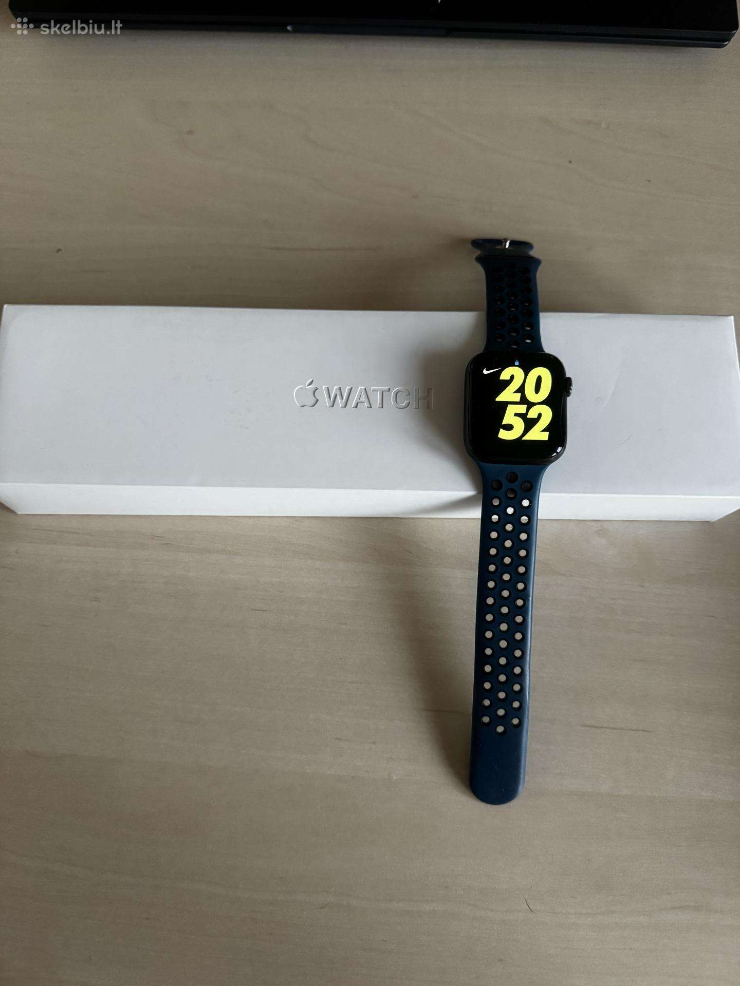 Apple Watch Series 6 44mm Aluminum