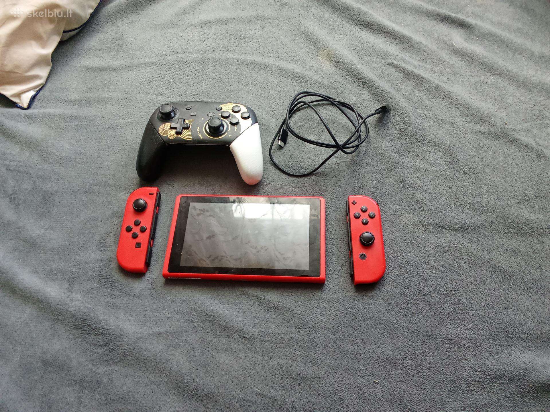 Nintendo Switch Raudonas su Pulteliu