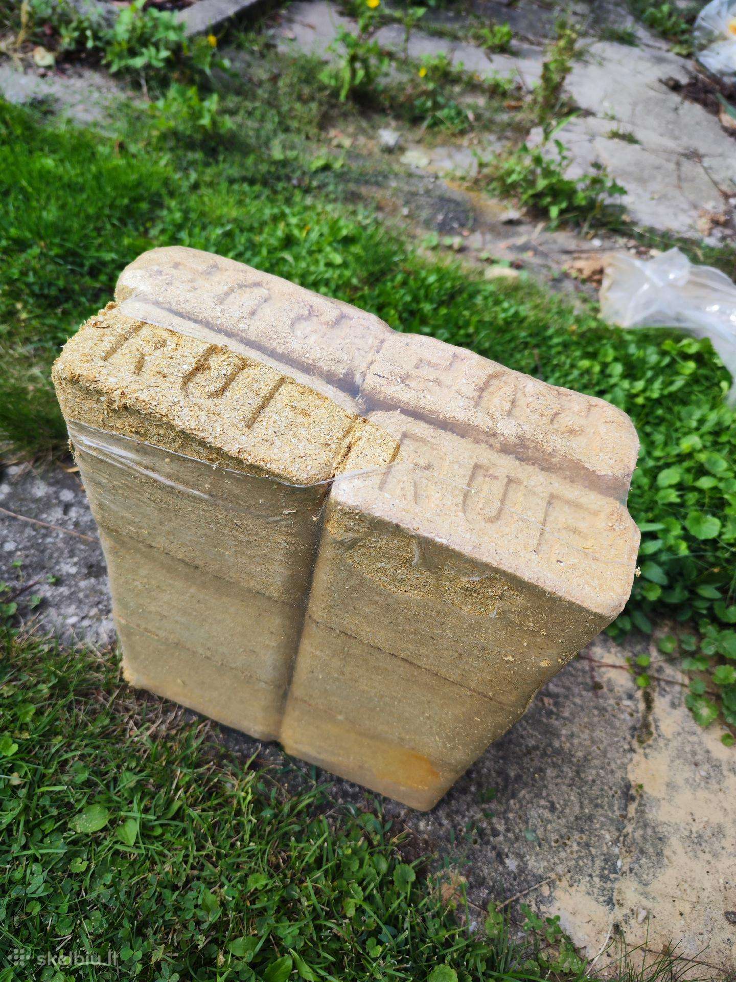 Parduodami Ruf briketai