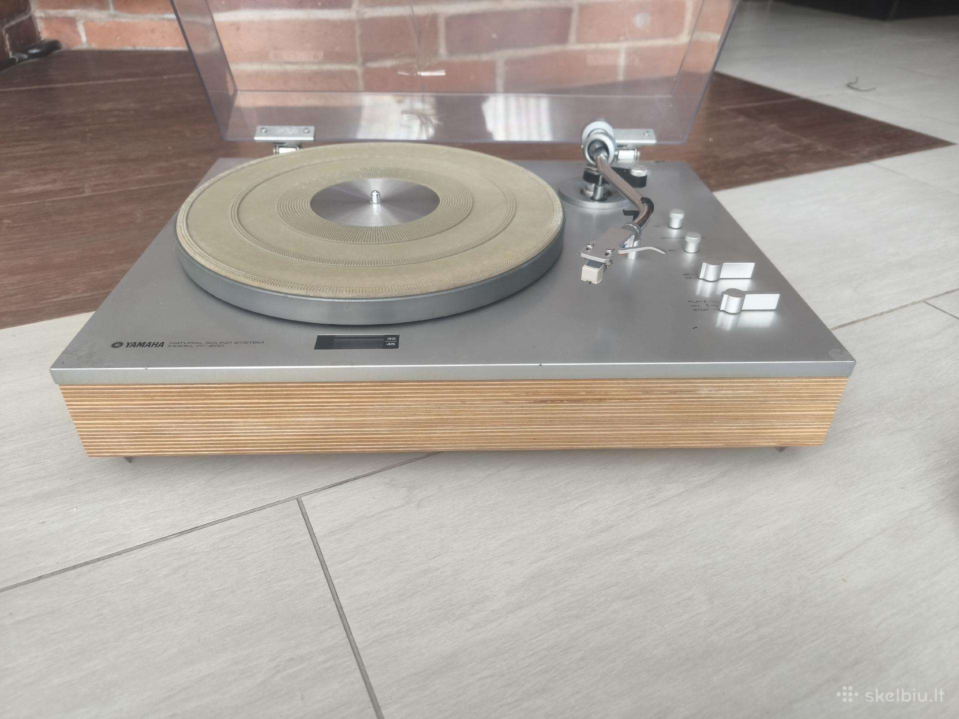 Yamaha Yp-600 plokštelių grotuvas
