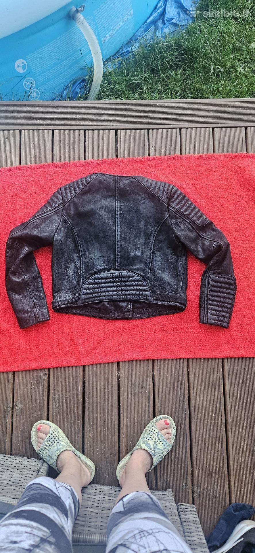 Moto odinė minkšta su pamušalu striukė