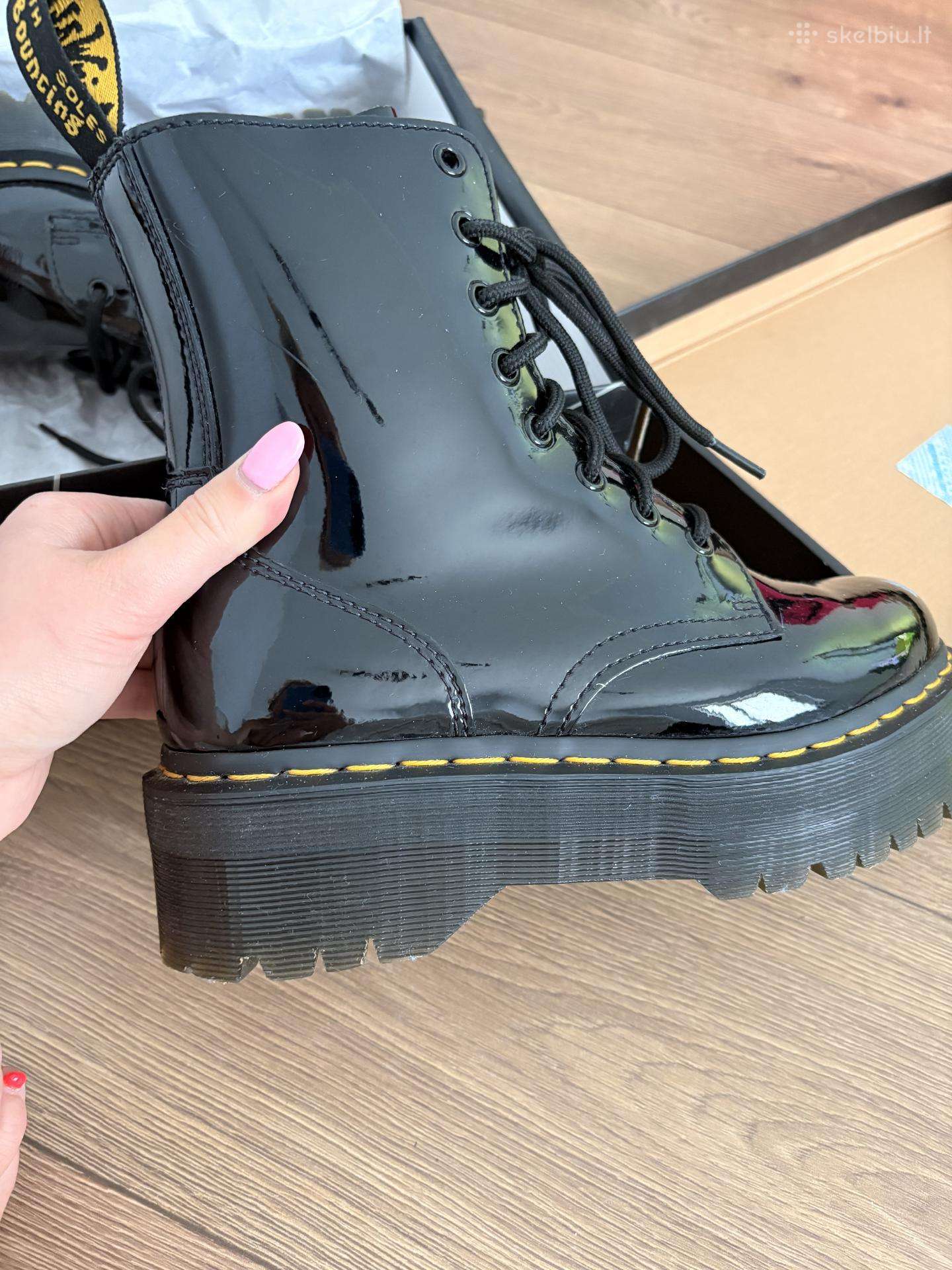 Dr. Martens Jadon aulinukai