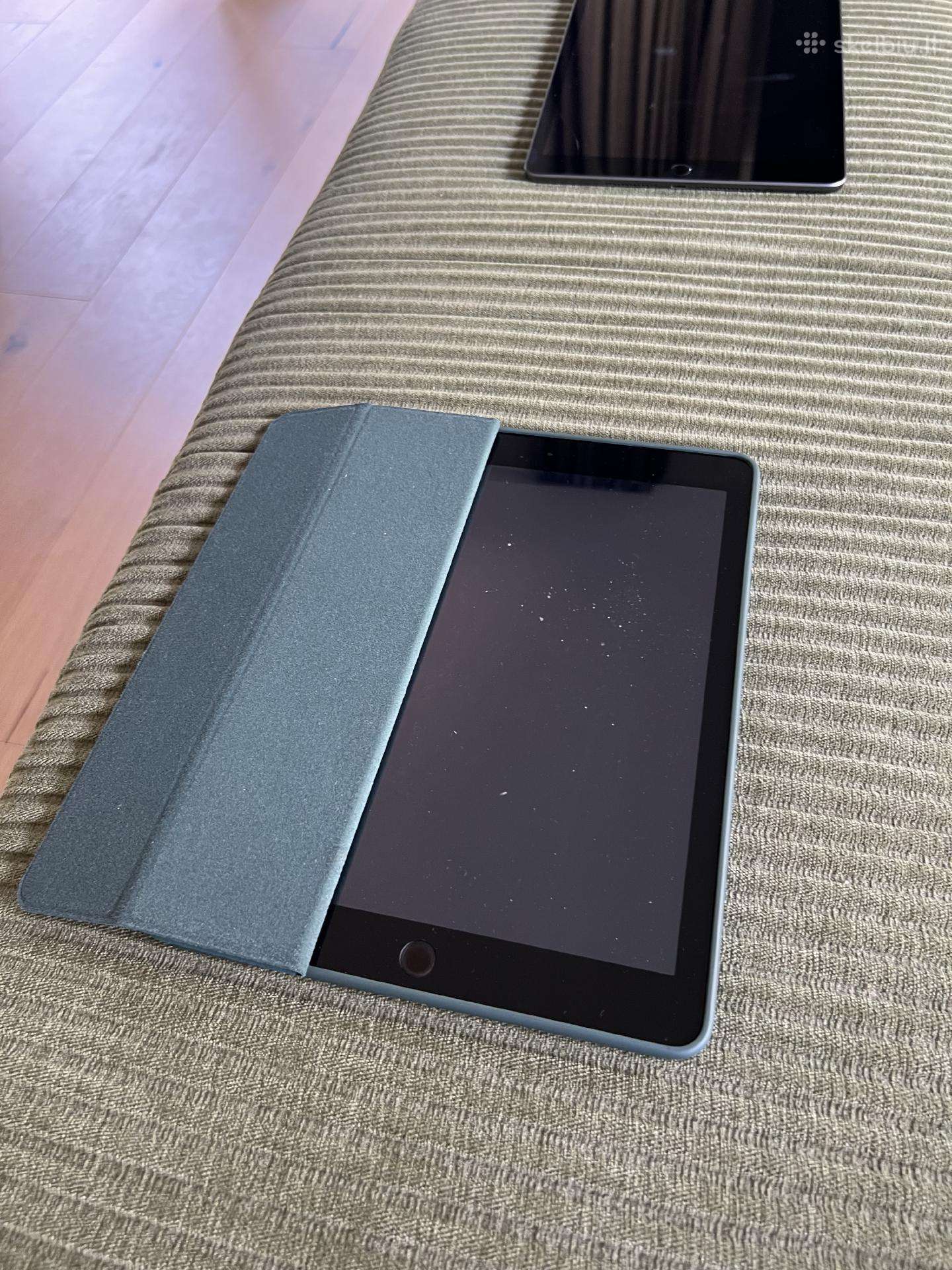 iPad 5 th gen WiFi+lte