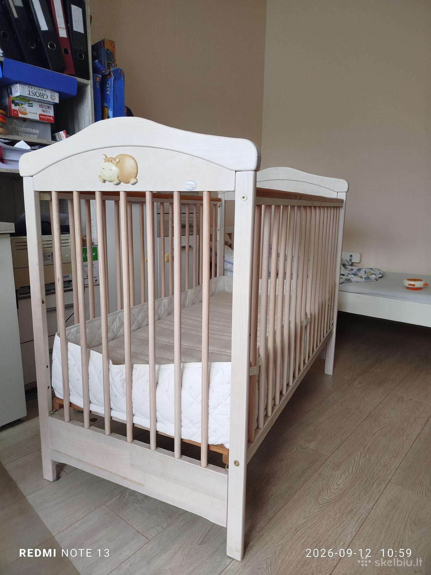 Kudikio lovele su ciuzinuku ir sonu apsauga