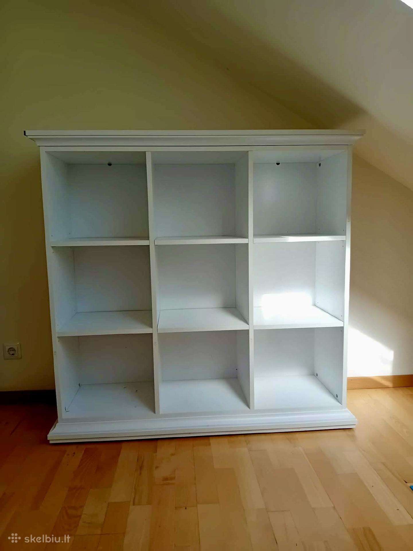 Ikea balta didelė knygų lentyna