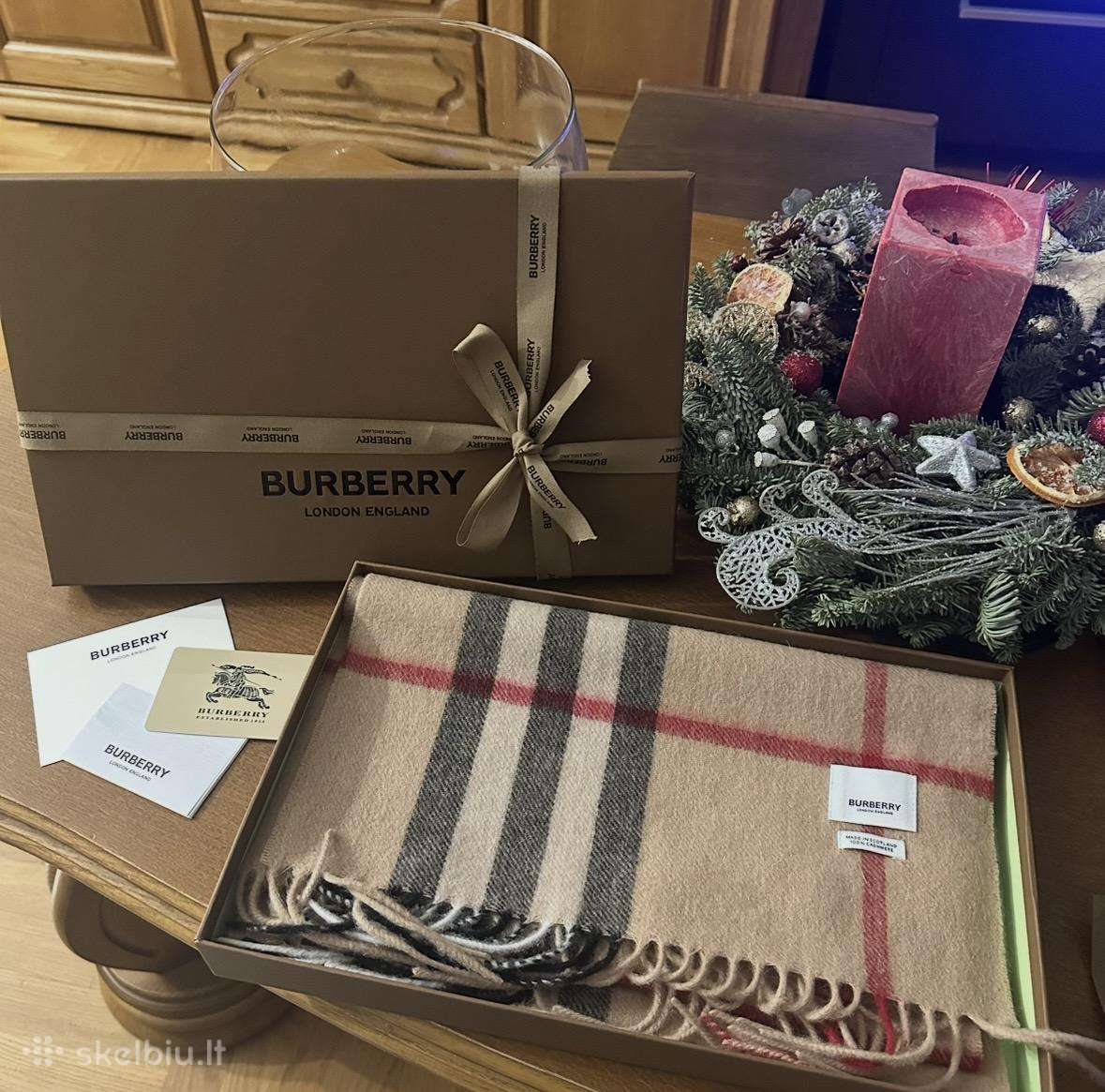 Burberry salikas