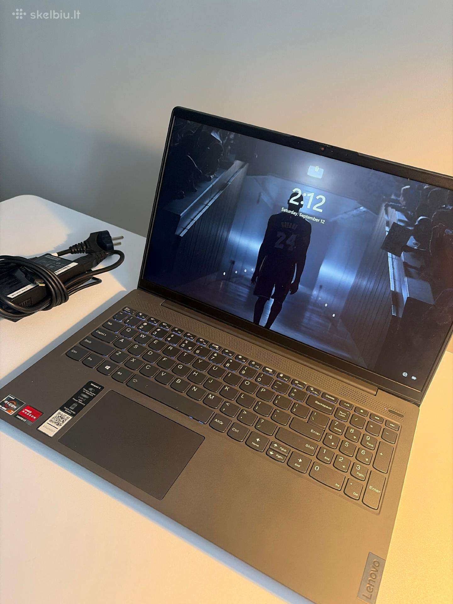 Lenovo Ideapad 5, Ryzen 7 4700u / 8gb RAM / 512gb
