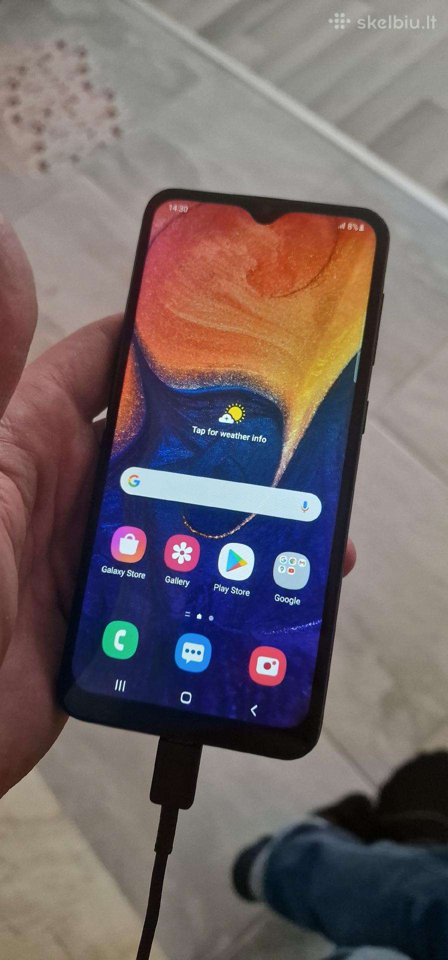Samsung galaxy A51 šiek tiek įskilęs stikliukas