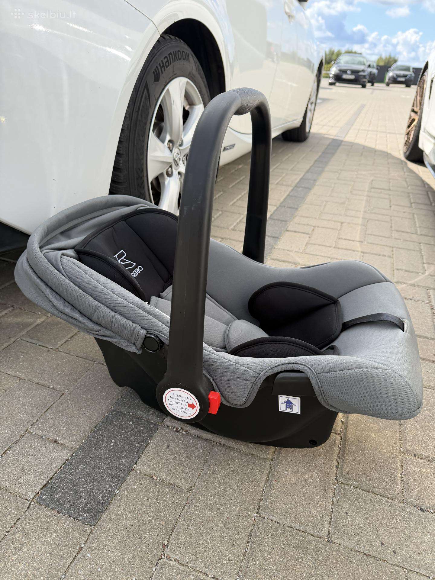 Nauja vaikiška automobilinė kėdutė