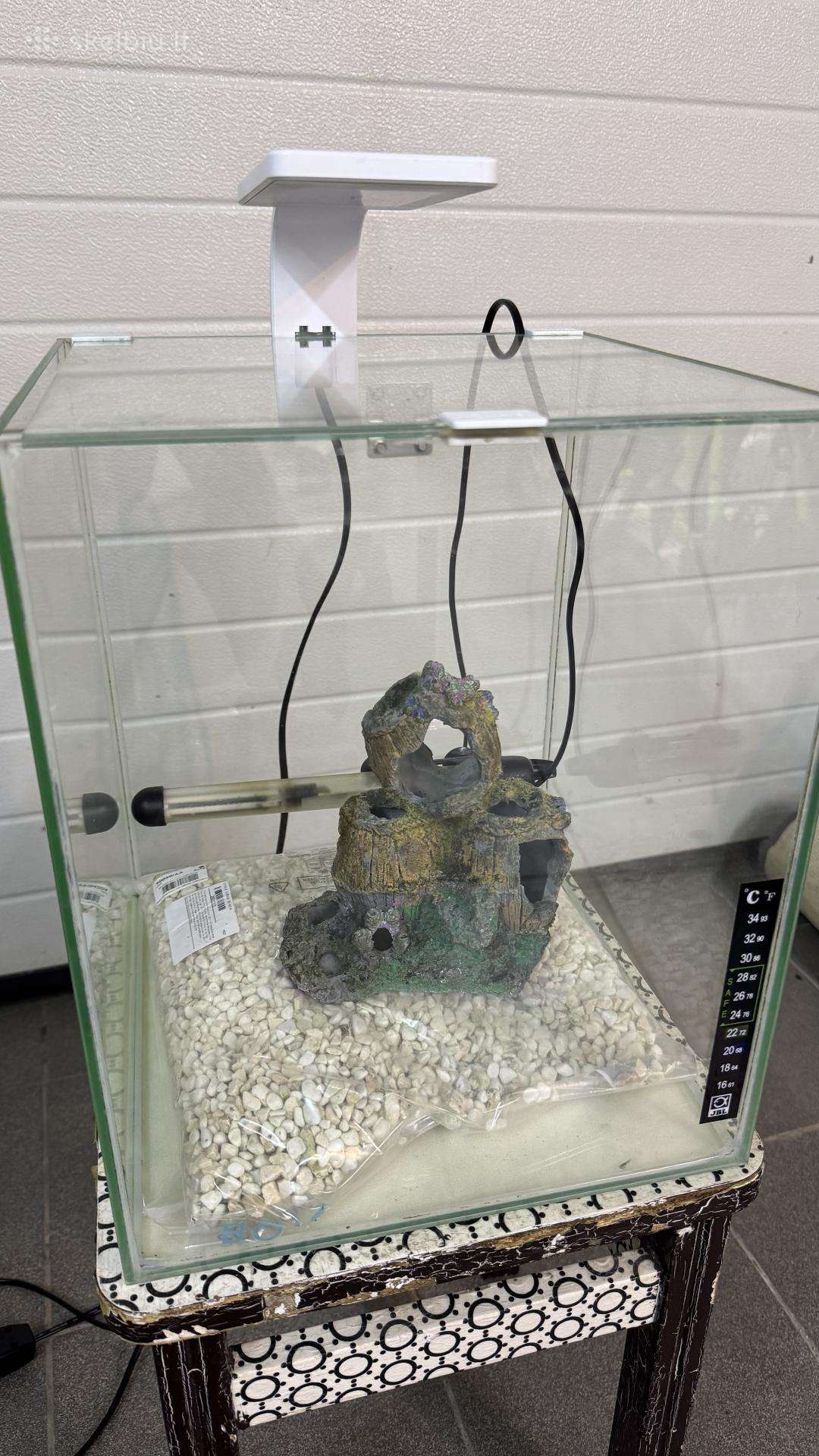 Aquael 30 l akvariumas