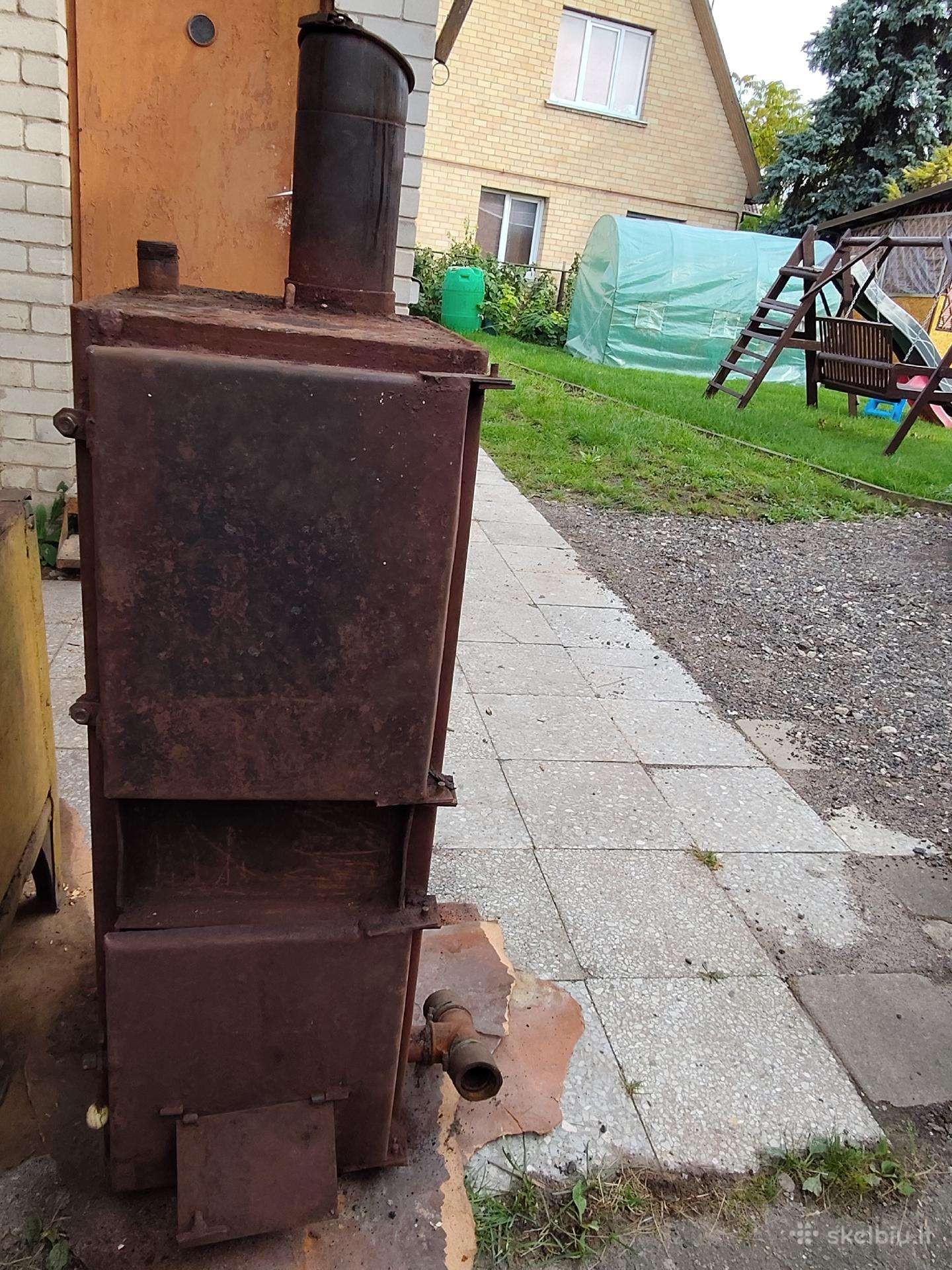 Kieto kuro šildymo katilas