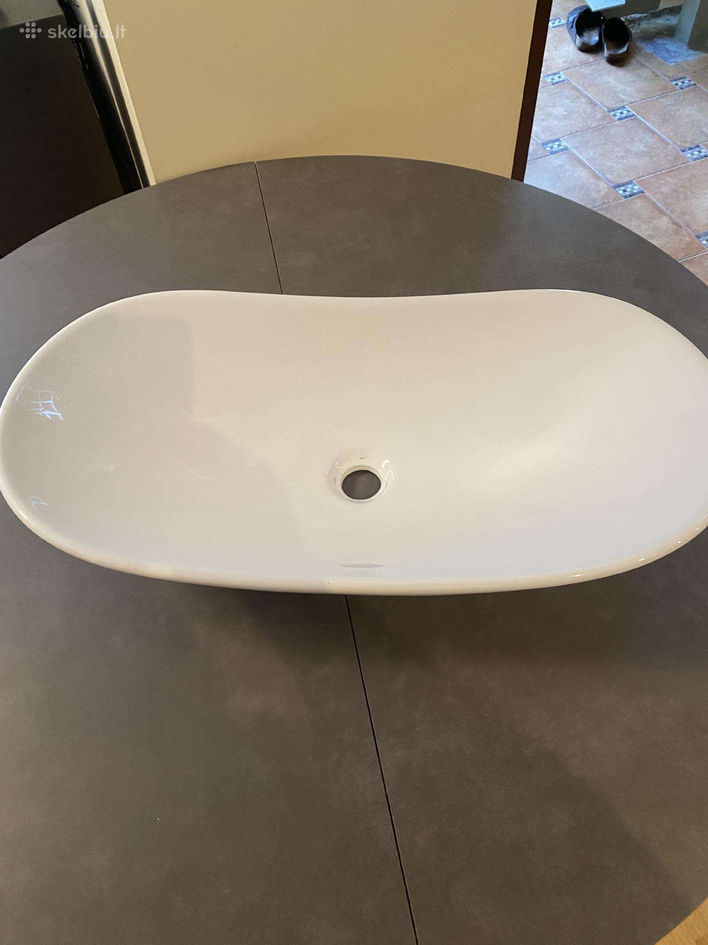 Vonios praustuve 73cm/37cm.