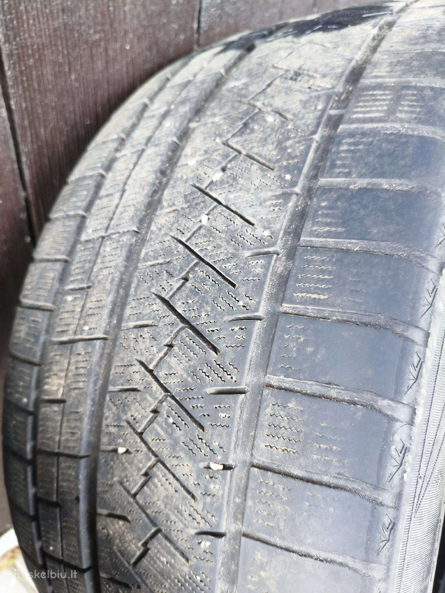 Atiduodu 2 padangas bmw x6