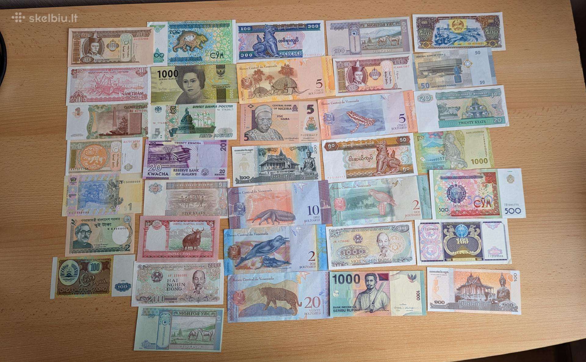 Parduodamas 36 banknotų (kupiūrų) rinkinys