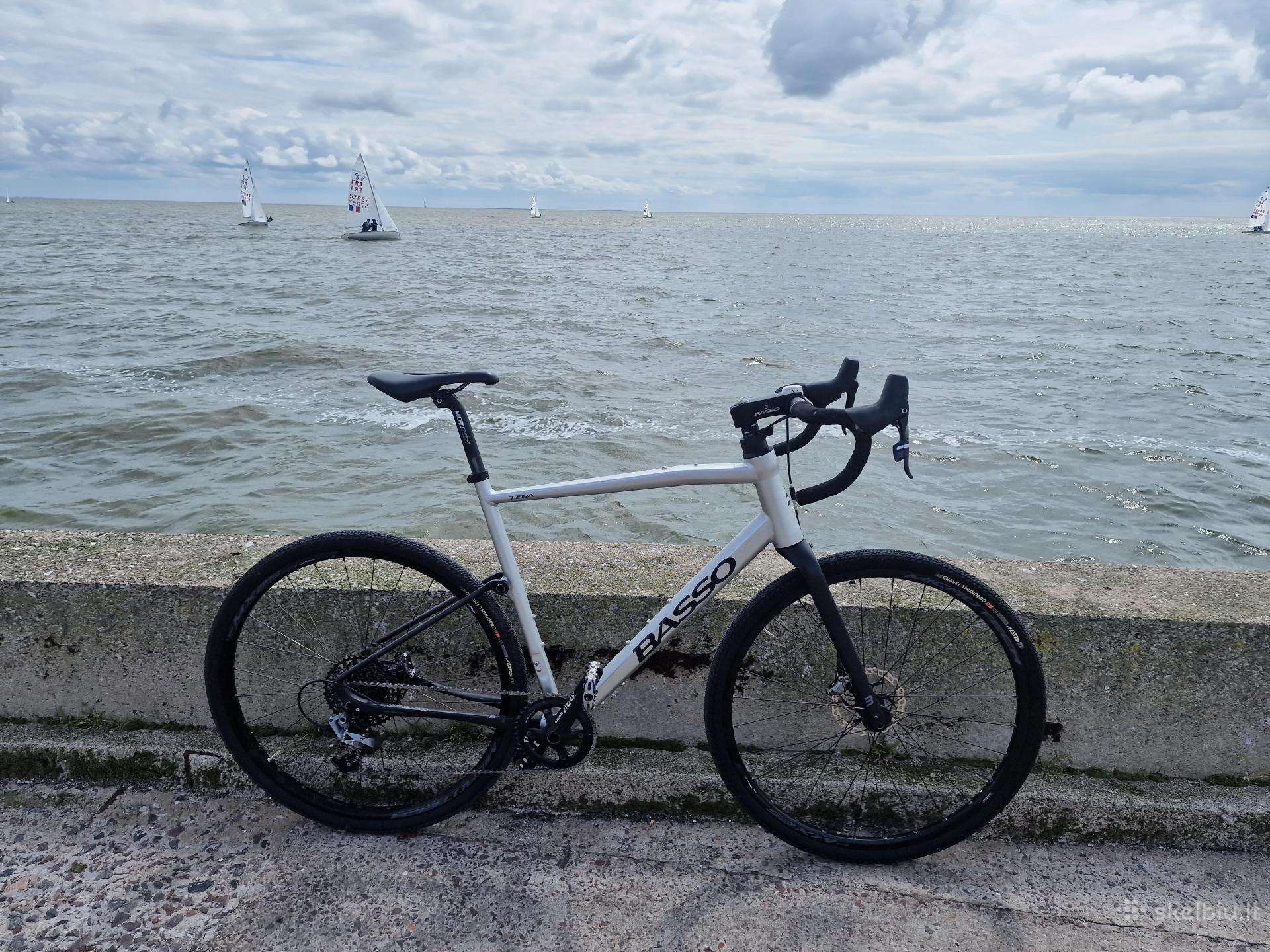 Basso tera XL gravelis