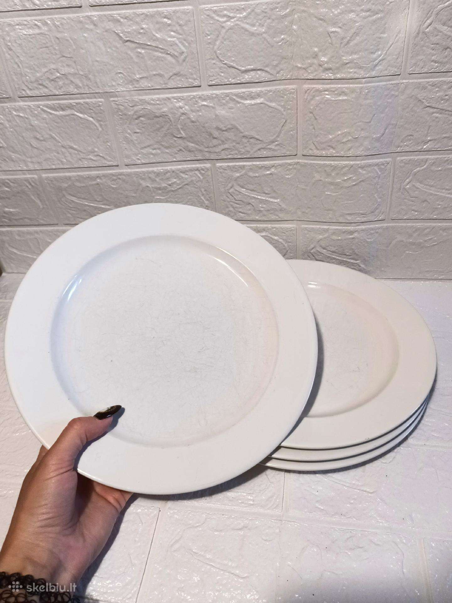4 Ikea Fargklar baltos lėkštės 26 cm