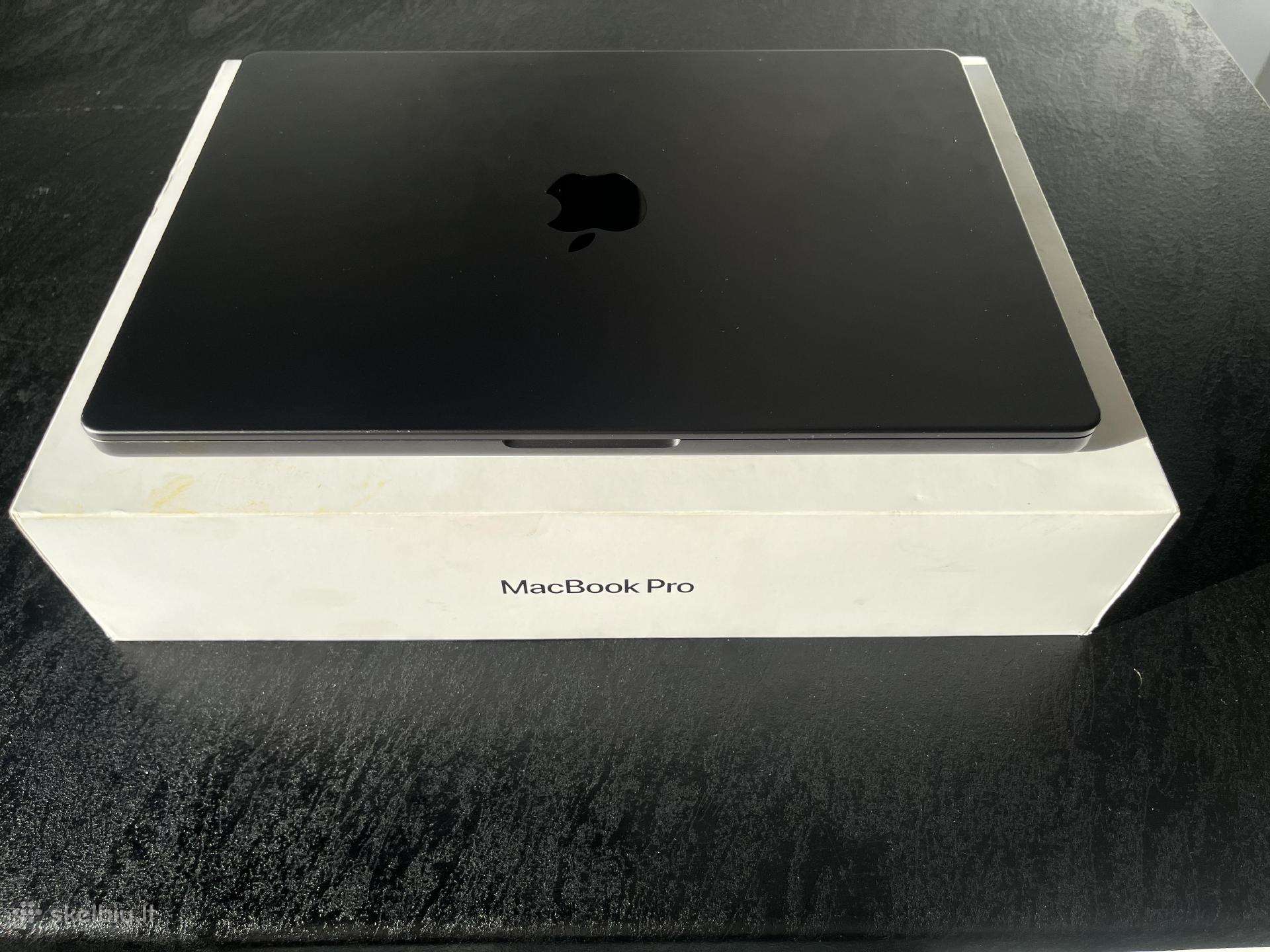 Apple MacBook Pro M4 14" 16gb RAM 512gb Space Gray