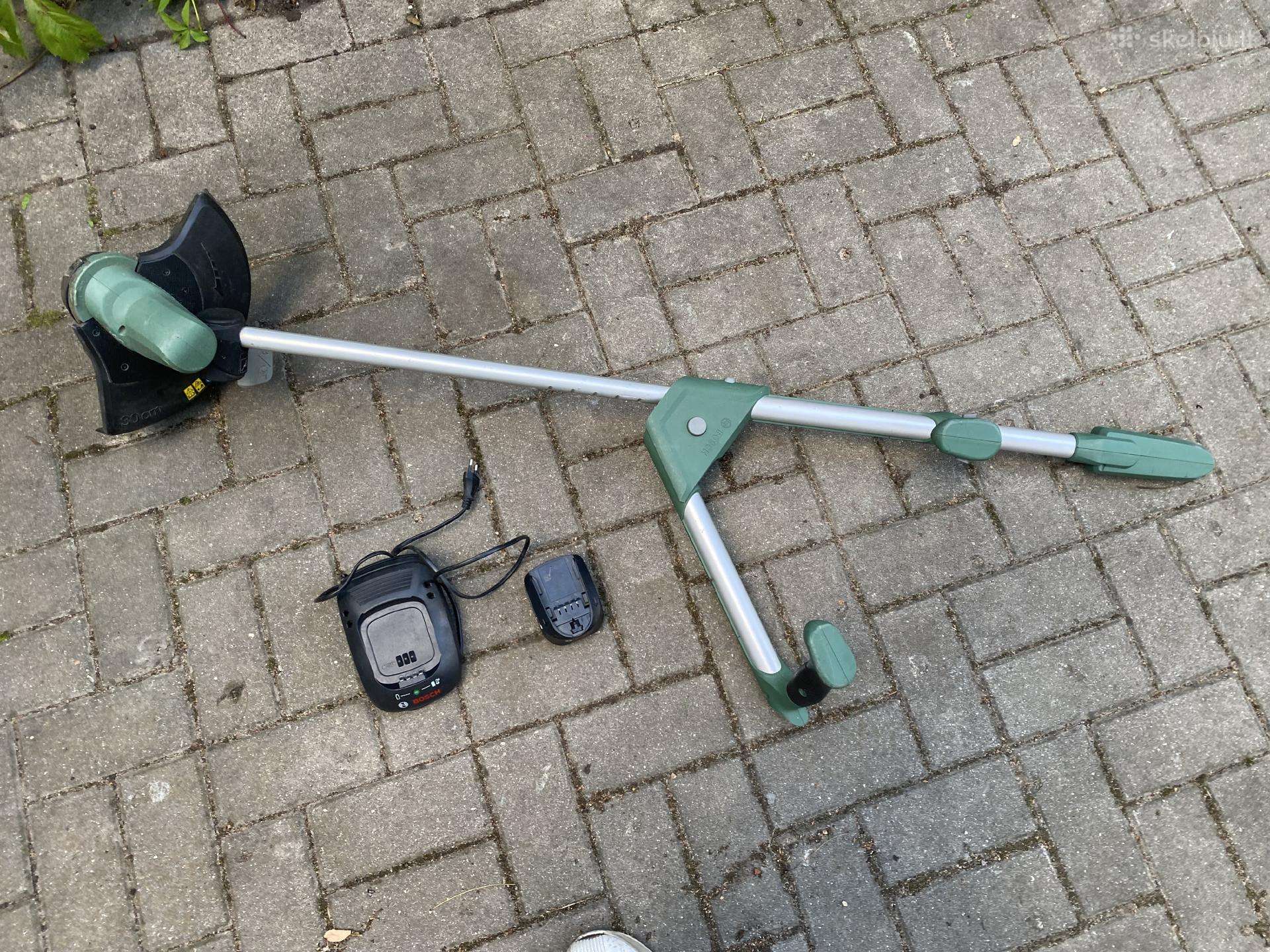 Bosch akumuliatorinis trimeris