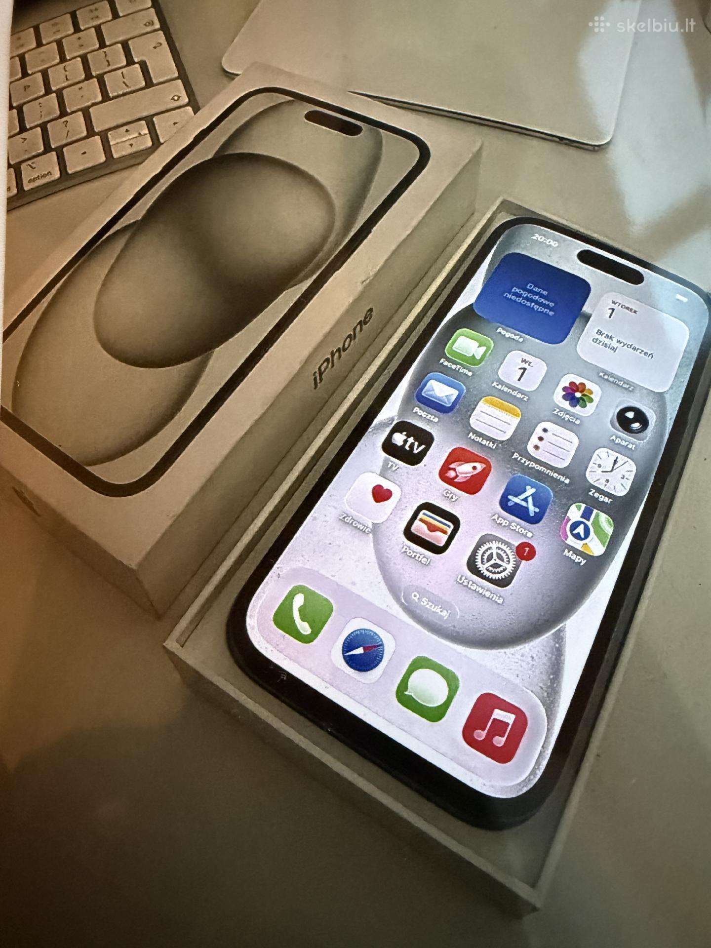 iPhone 15