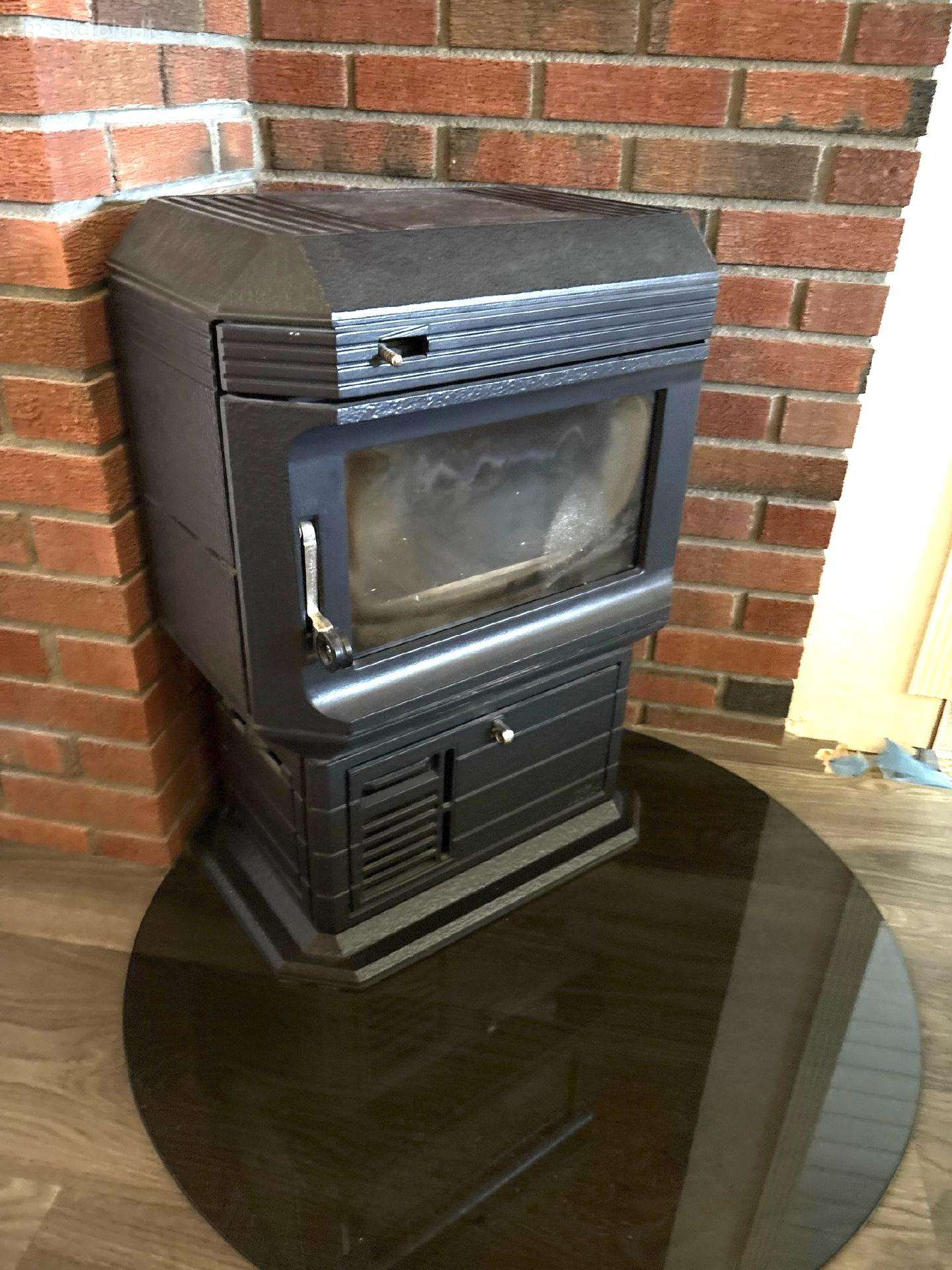 Ketaus krosnelė Jotul Betha 2000