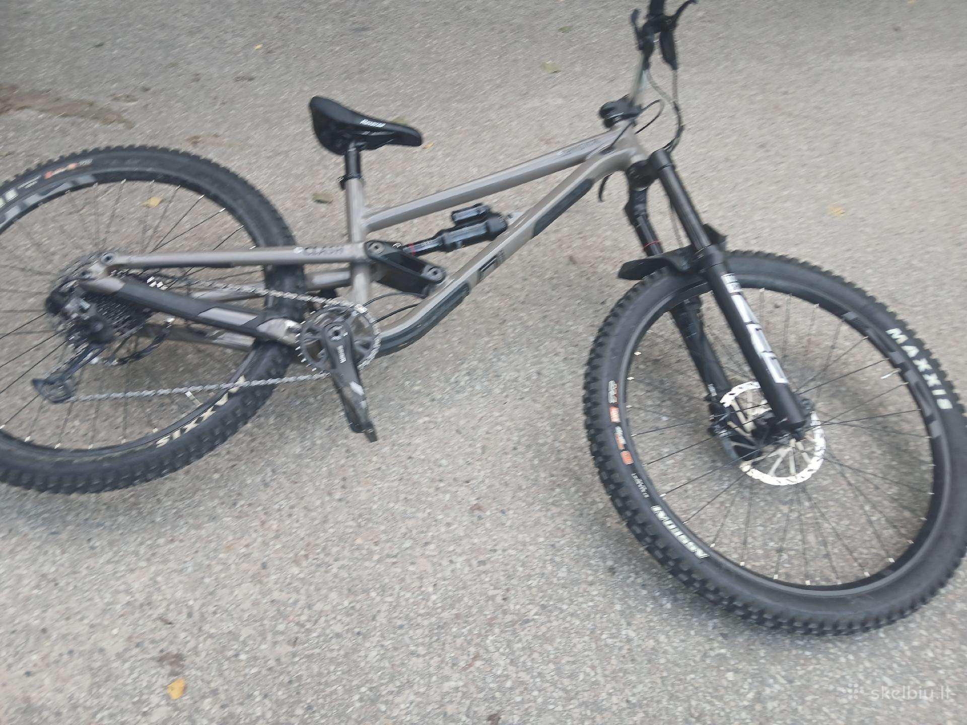 Commencal clash 2023
