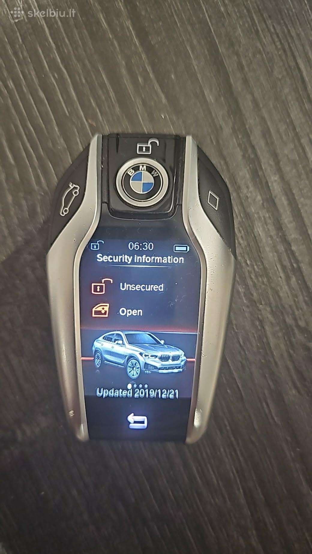 Bmw x6 automobilio pultelis