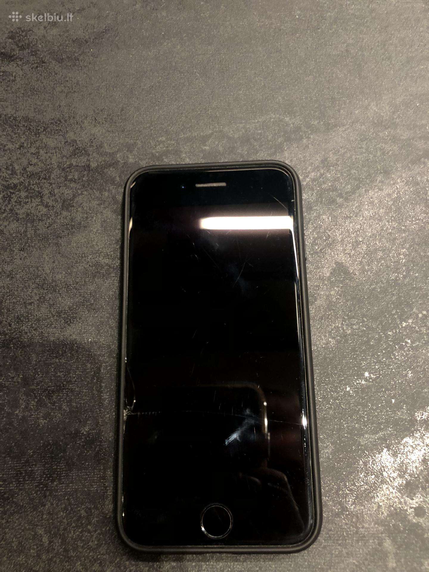 iPhone 8