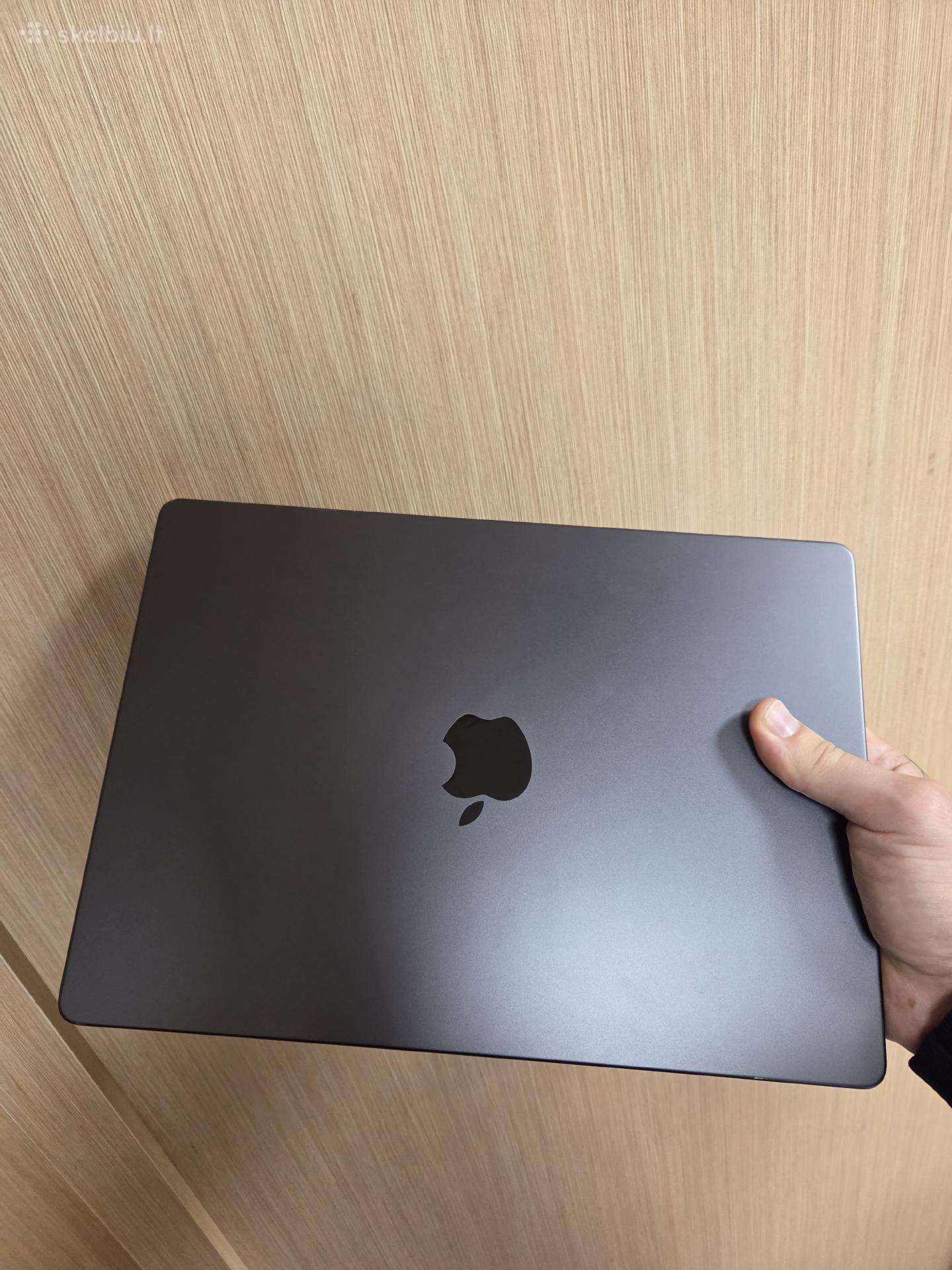 MacBook Pro M3 Max