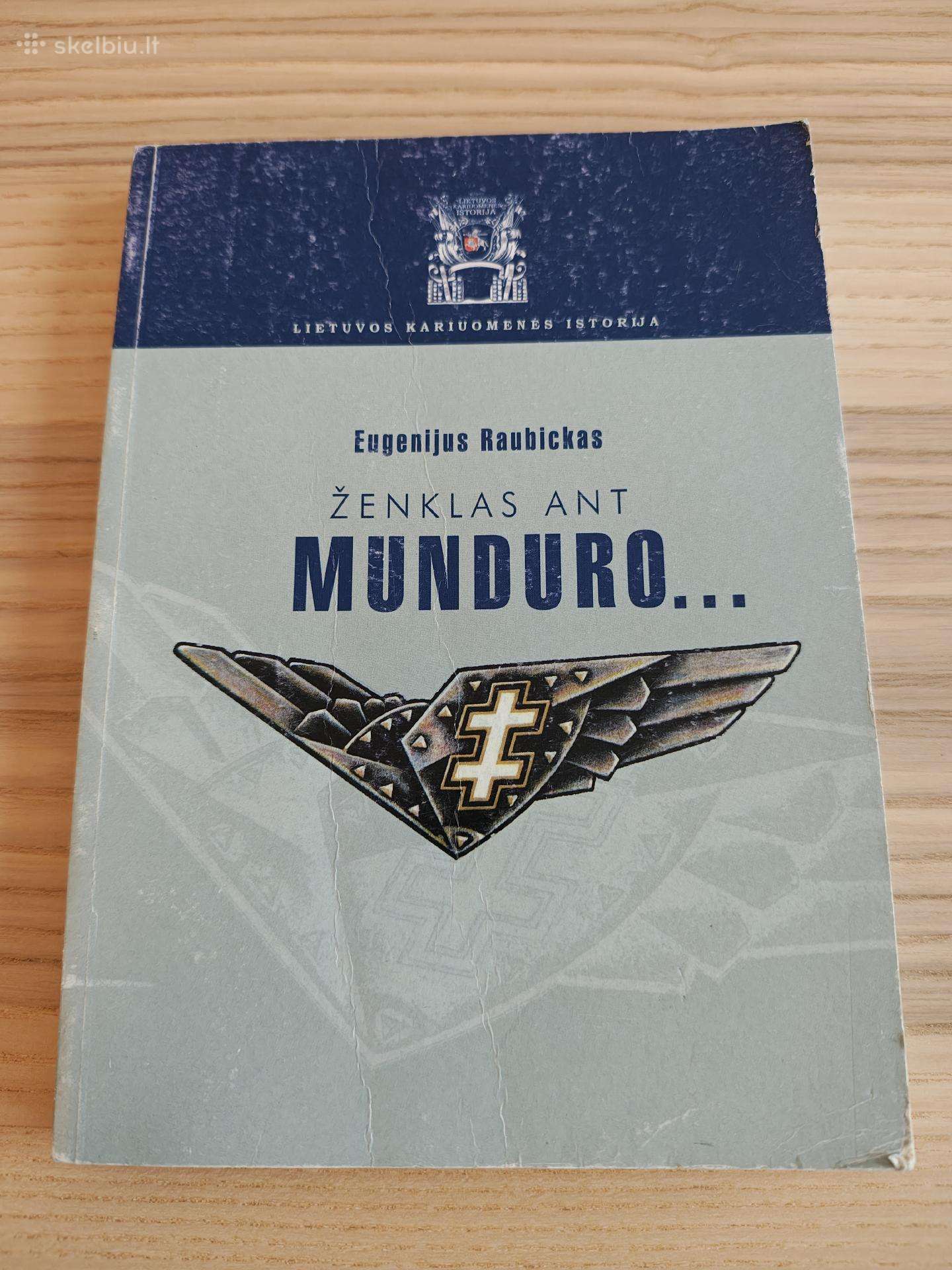 Ženklas ant munduro