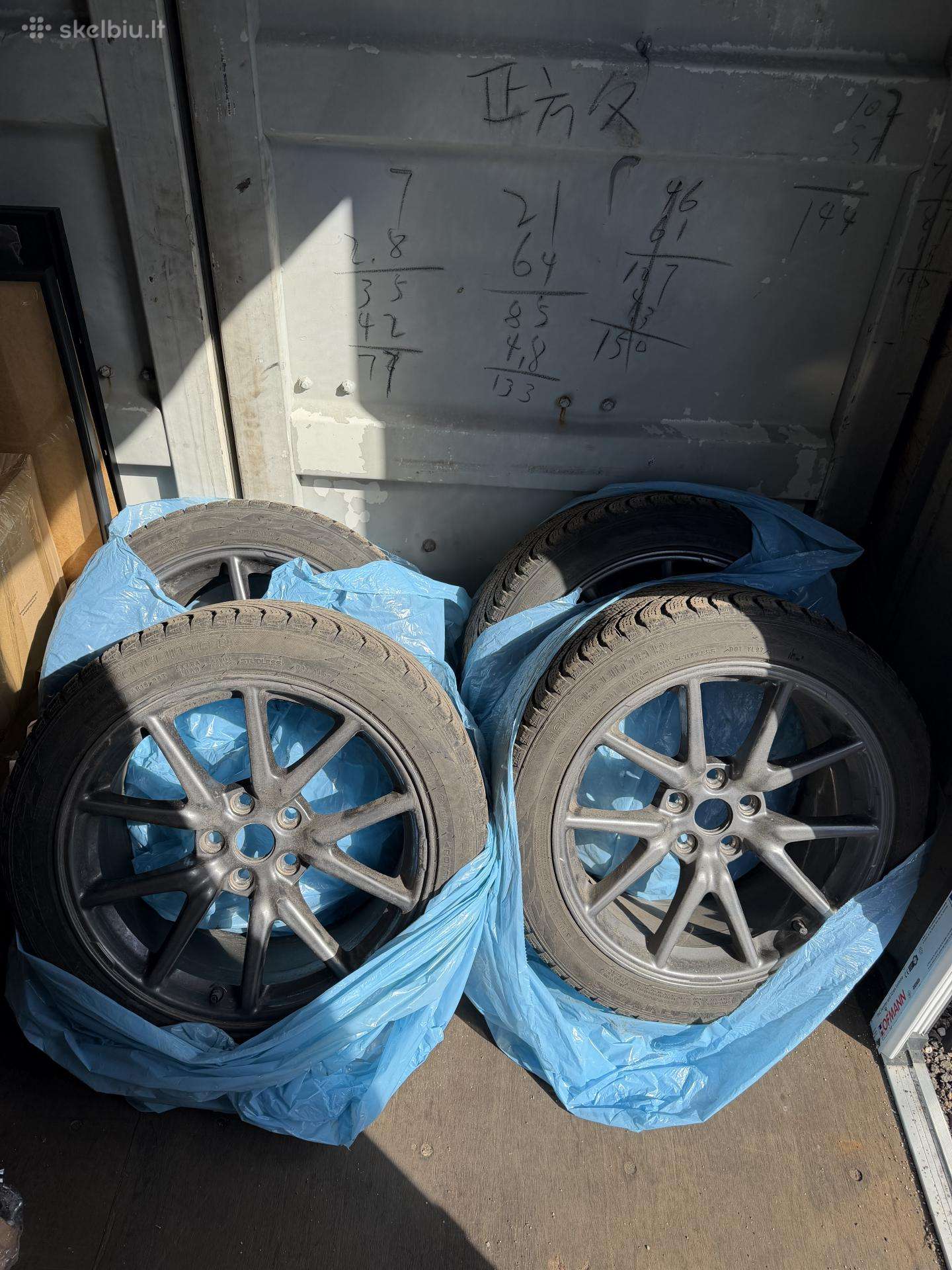 Tesla R18 žieminių ratų su Nokian Hakkapeliitta