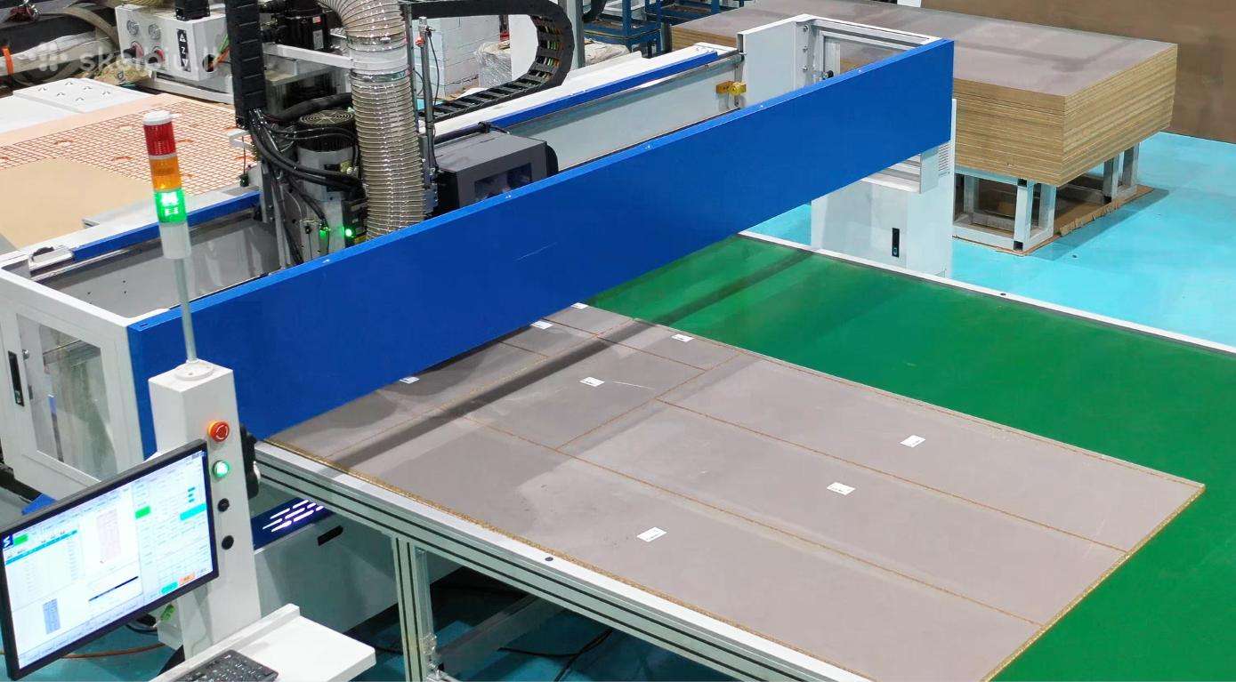 Dimteq Dn-110 – CNC nesting staklės baldų gamybai