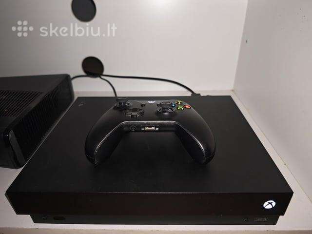 Xbox one X 1tb, 1 pultelis