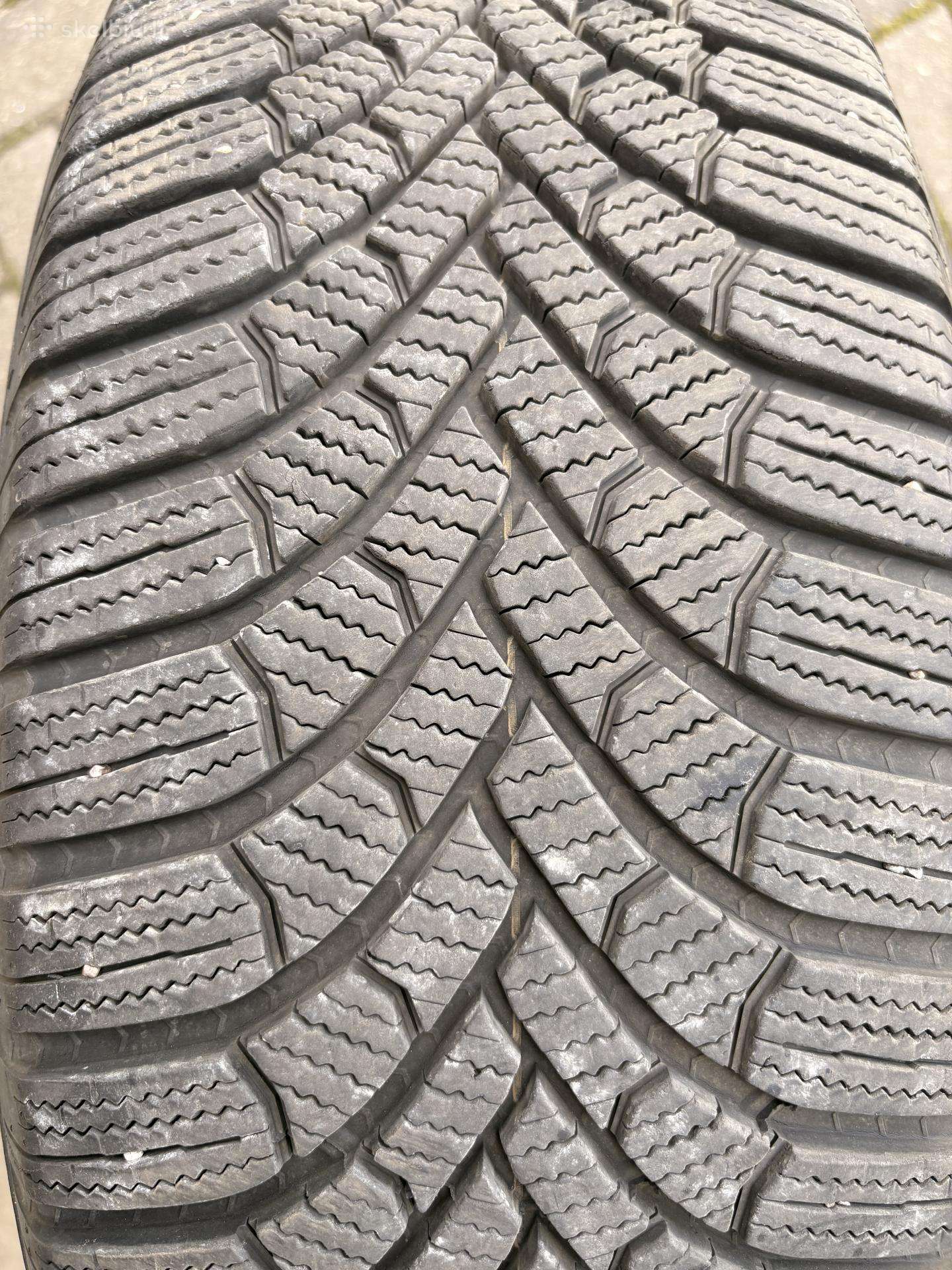 Bridgestone, žieminės 215/65 R17