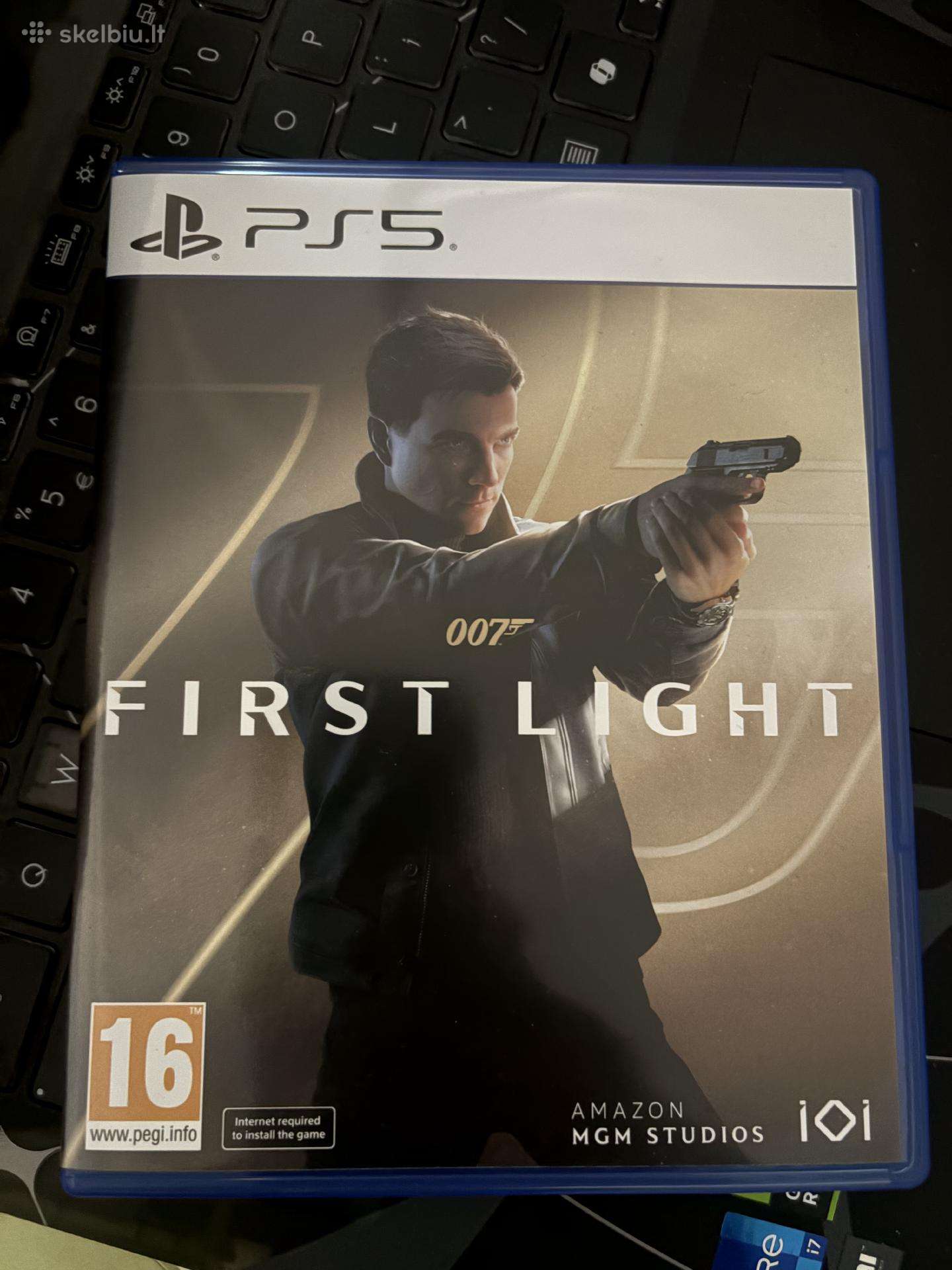 007 first light