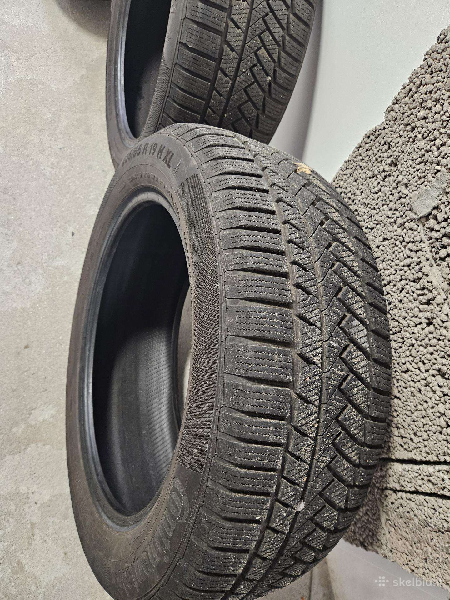 Continental, зимние 235/55 R19