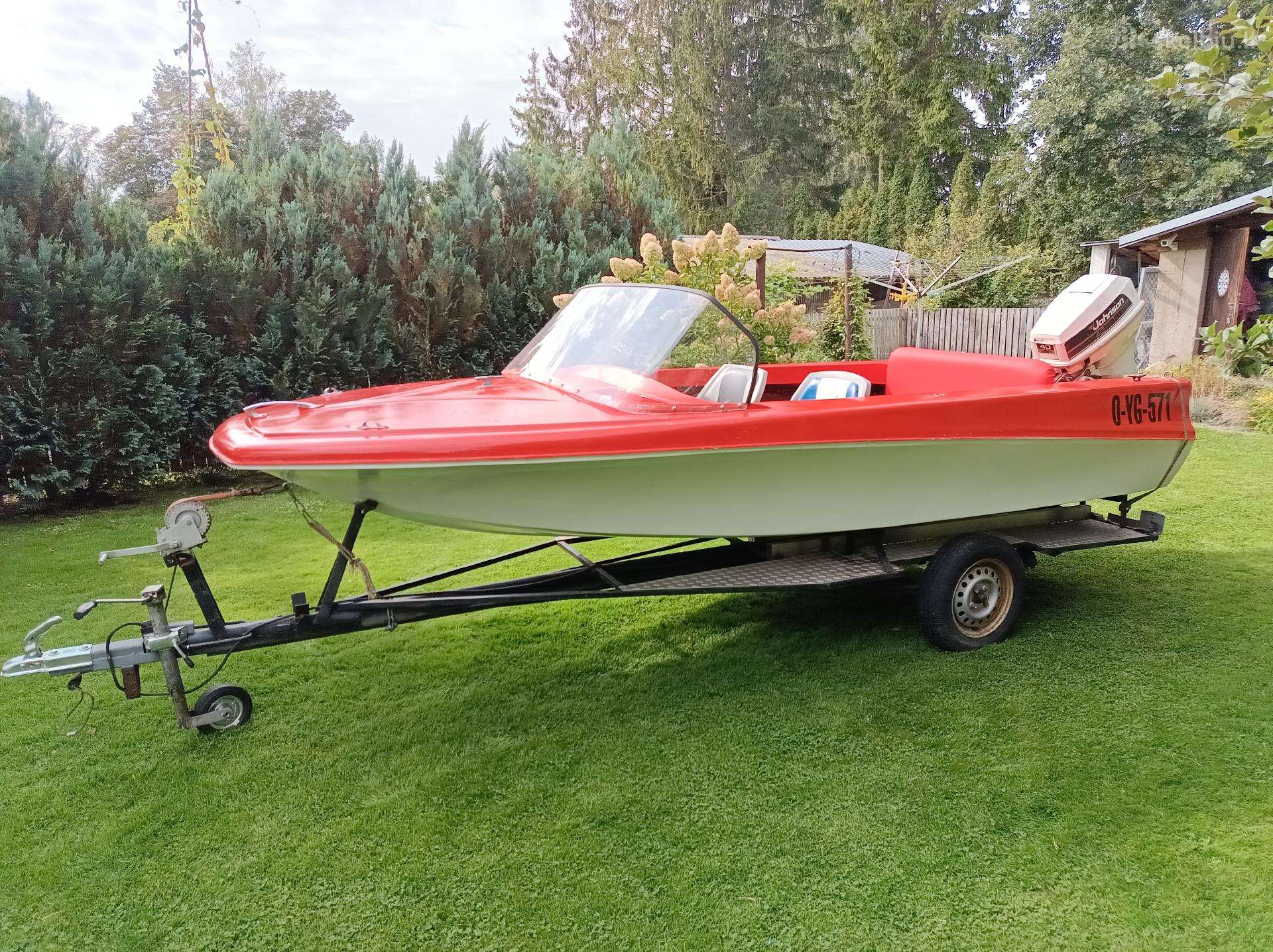Cobra R, yachts / cruisers