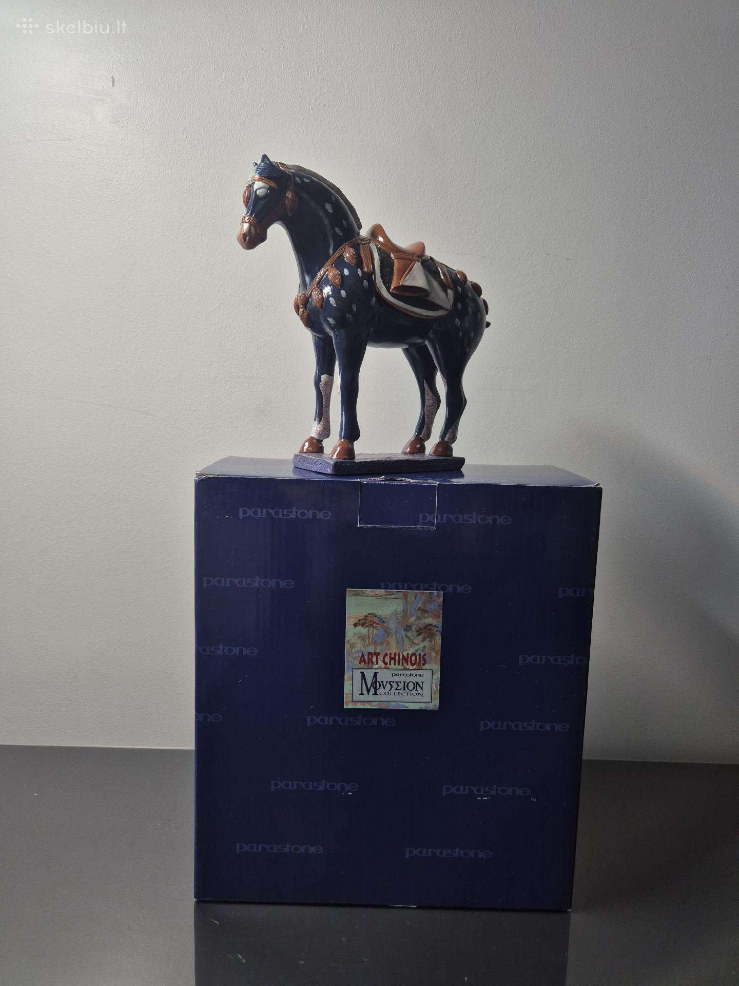 Kolekcinė žirgo statulėlė