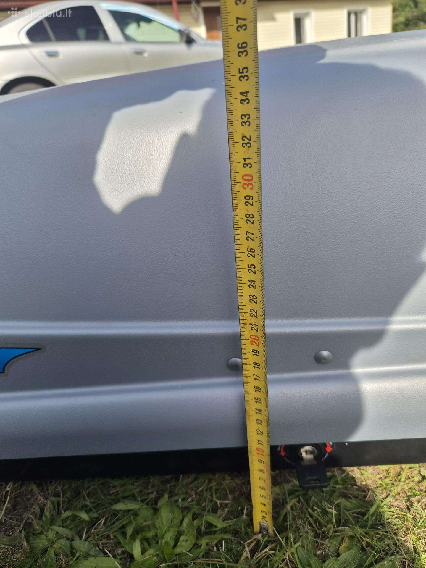 Automobilio stogo bagažine