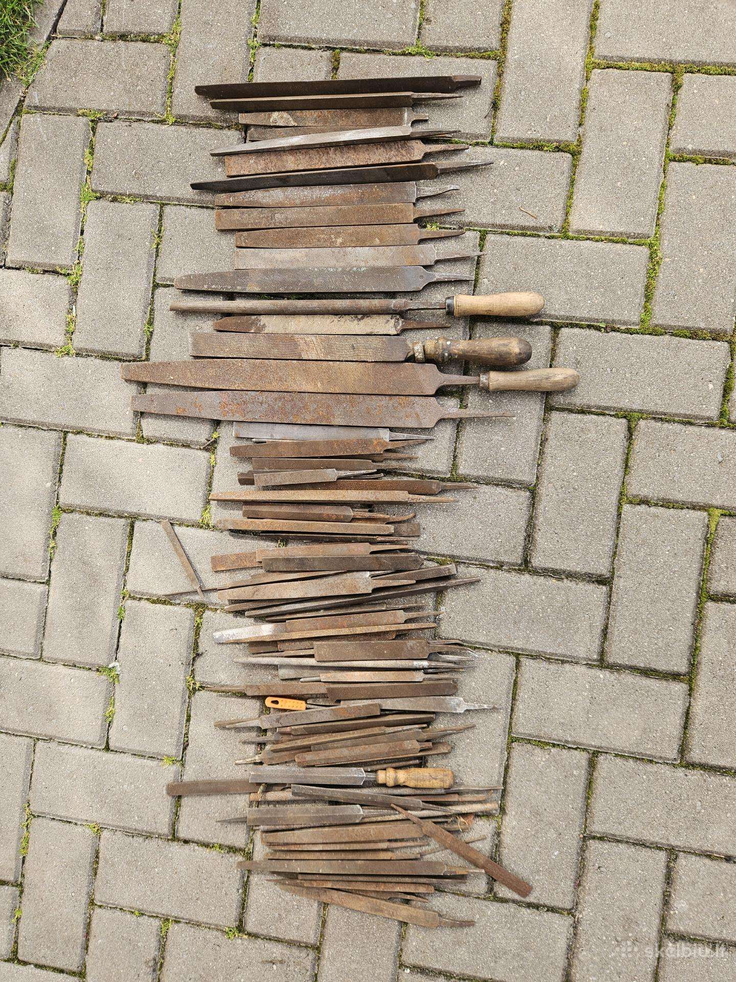 ~90 dildžių plienas peiliams, kaltams, lydmetalis